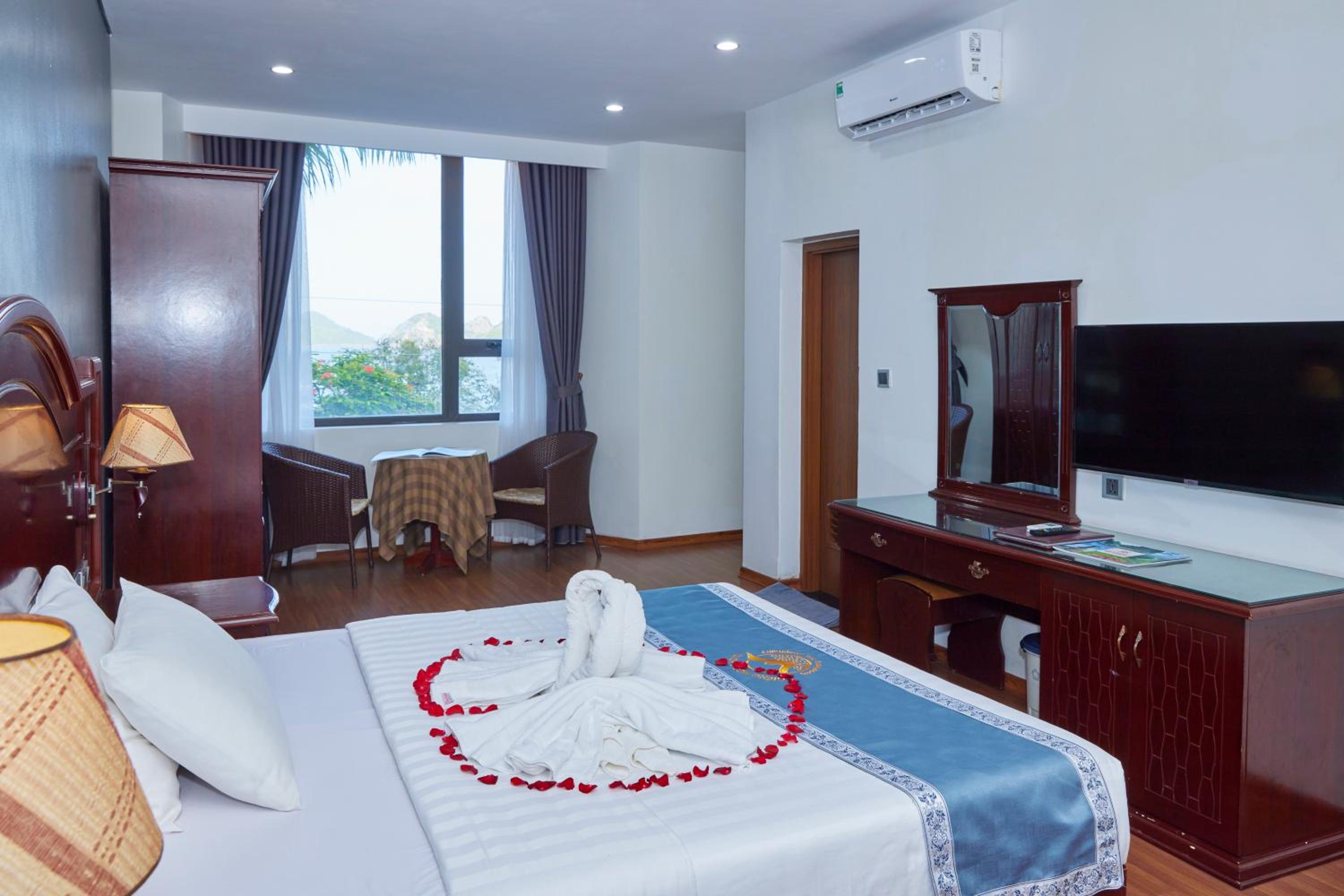 Superior Double or Twin Room with City View