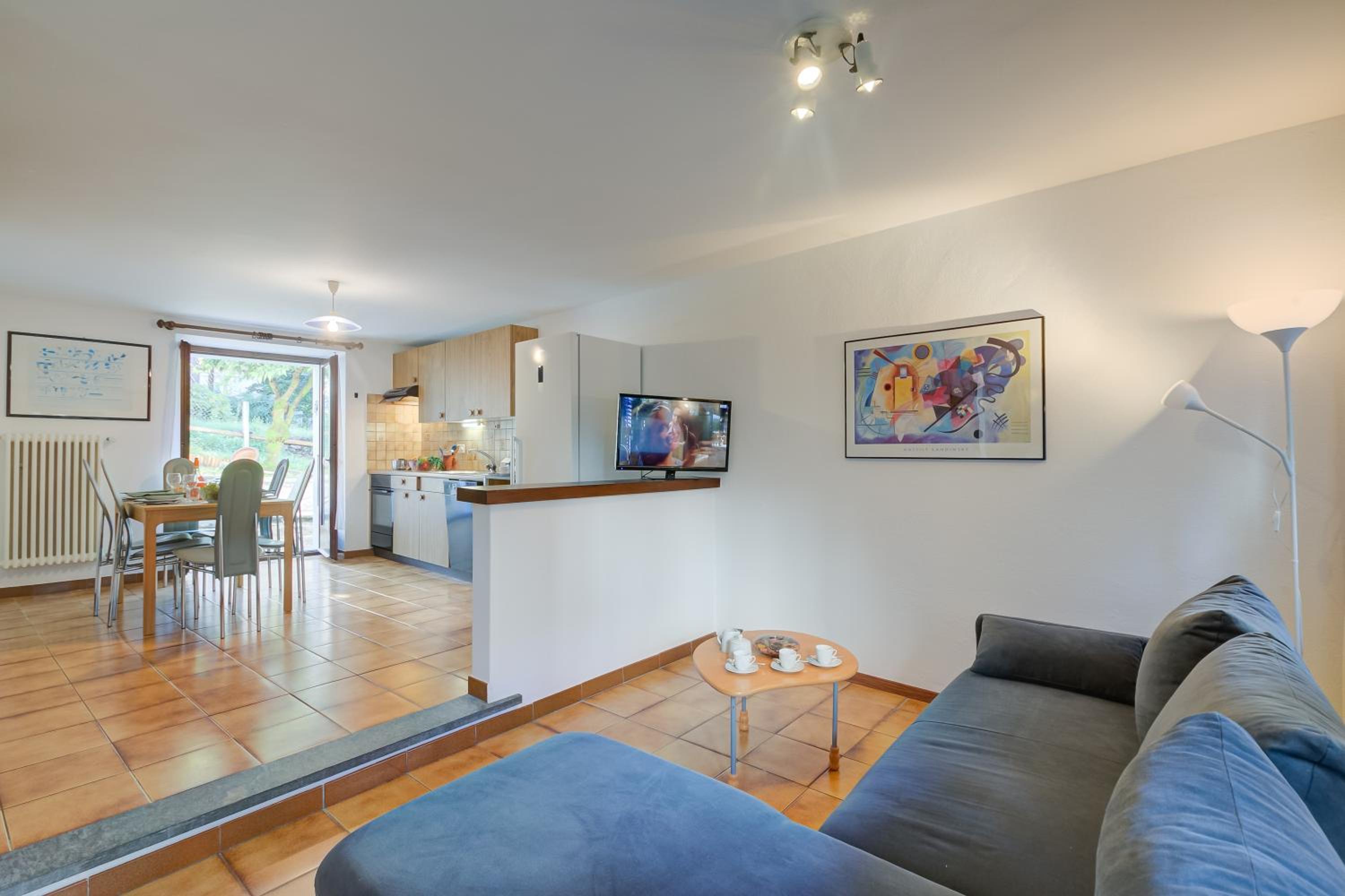 Apartment photo 1