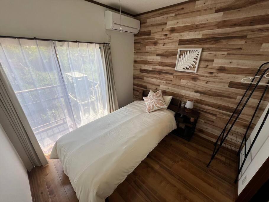 Three-Bedroom Apartment photo 1