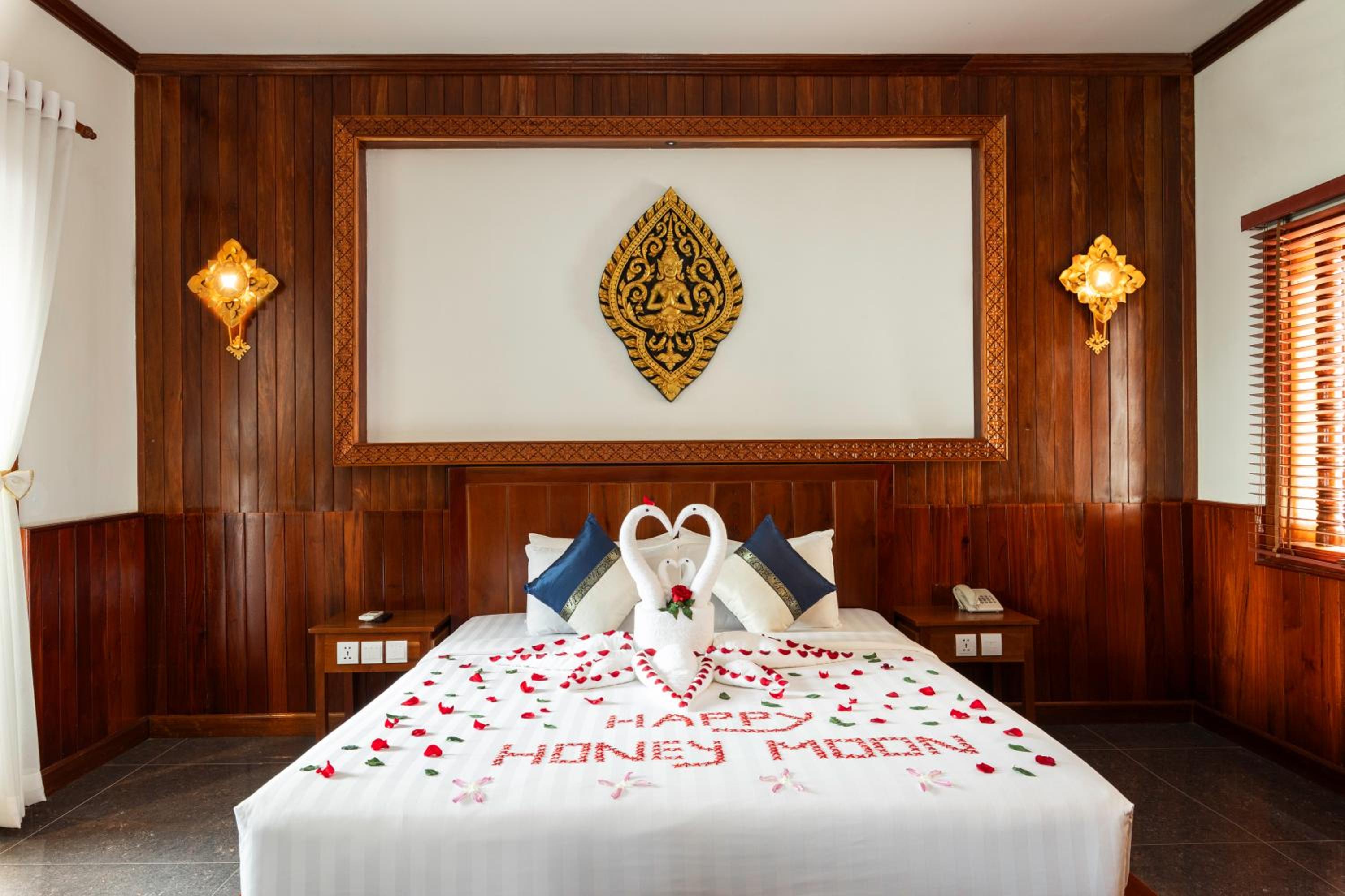 Landmark Room - Photo 8