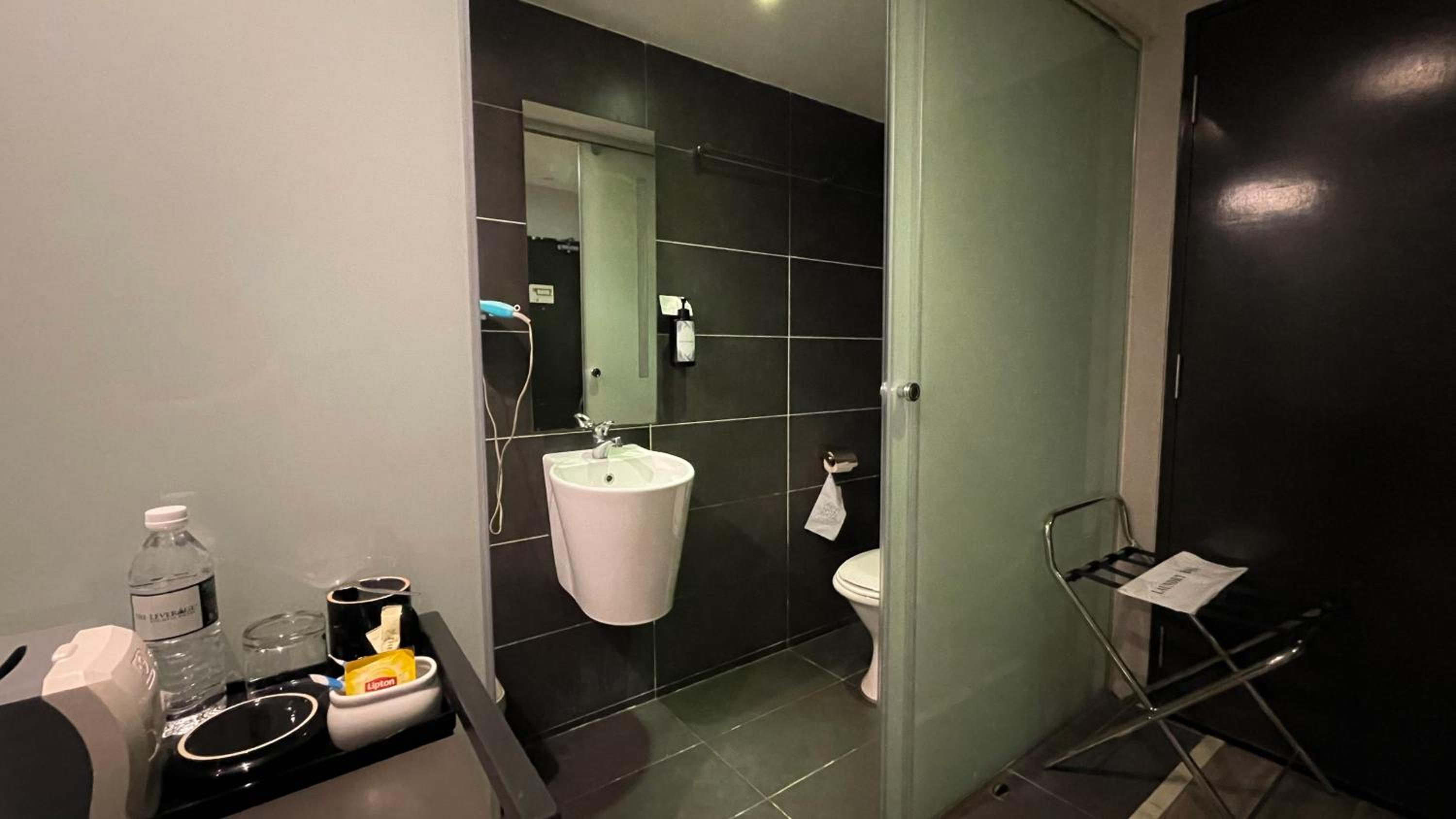 Single Room photo 2