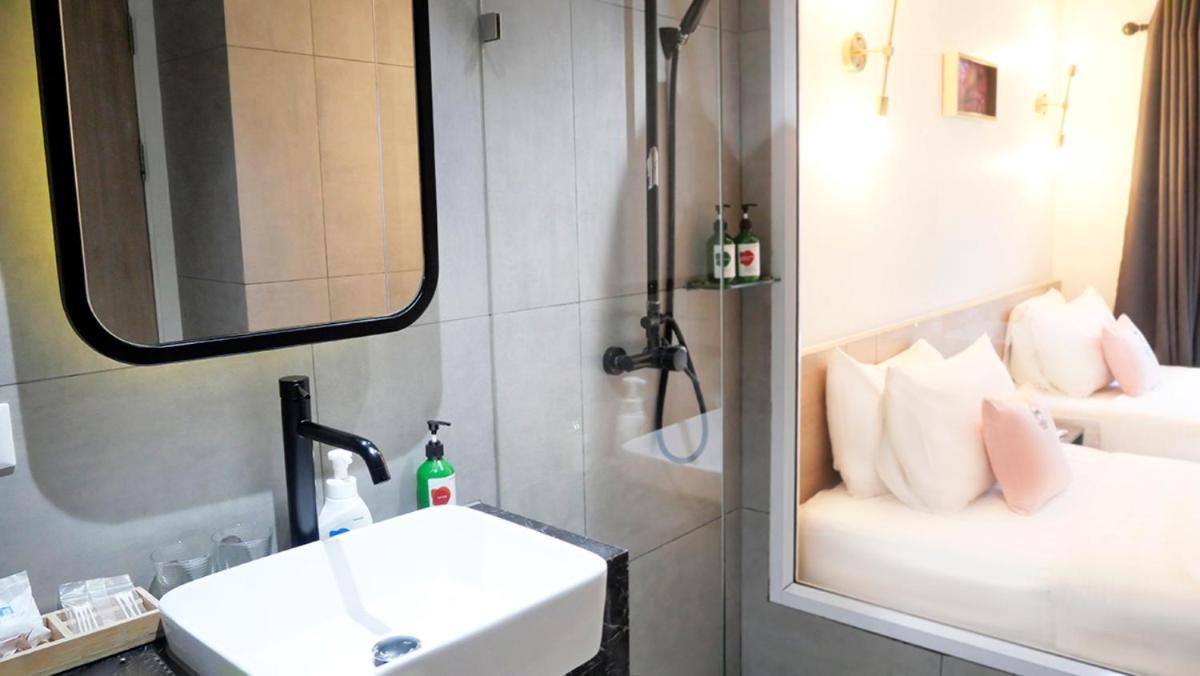 Deluxe Twin Room - Photo 3