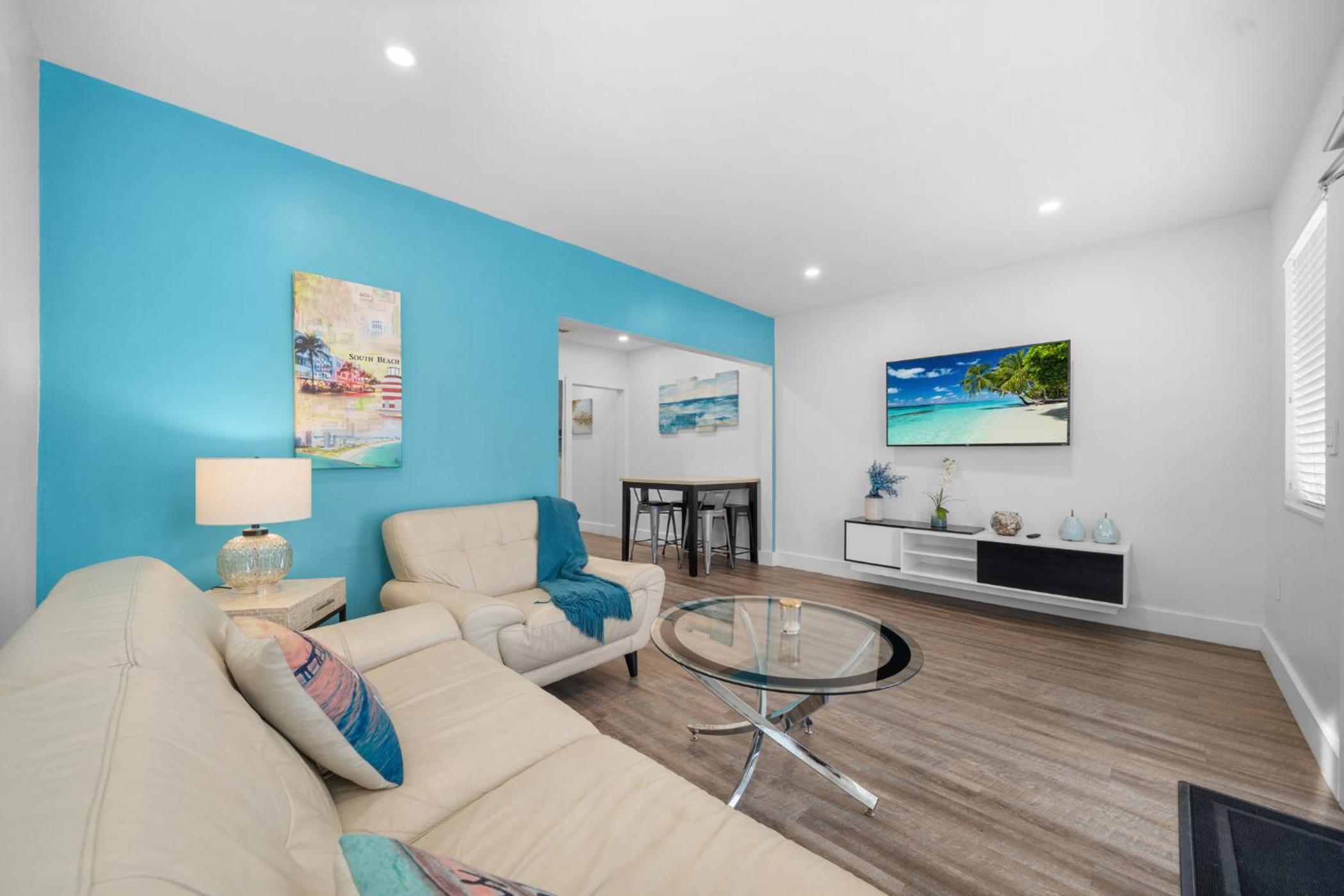 Three-Bedroom House photo 1