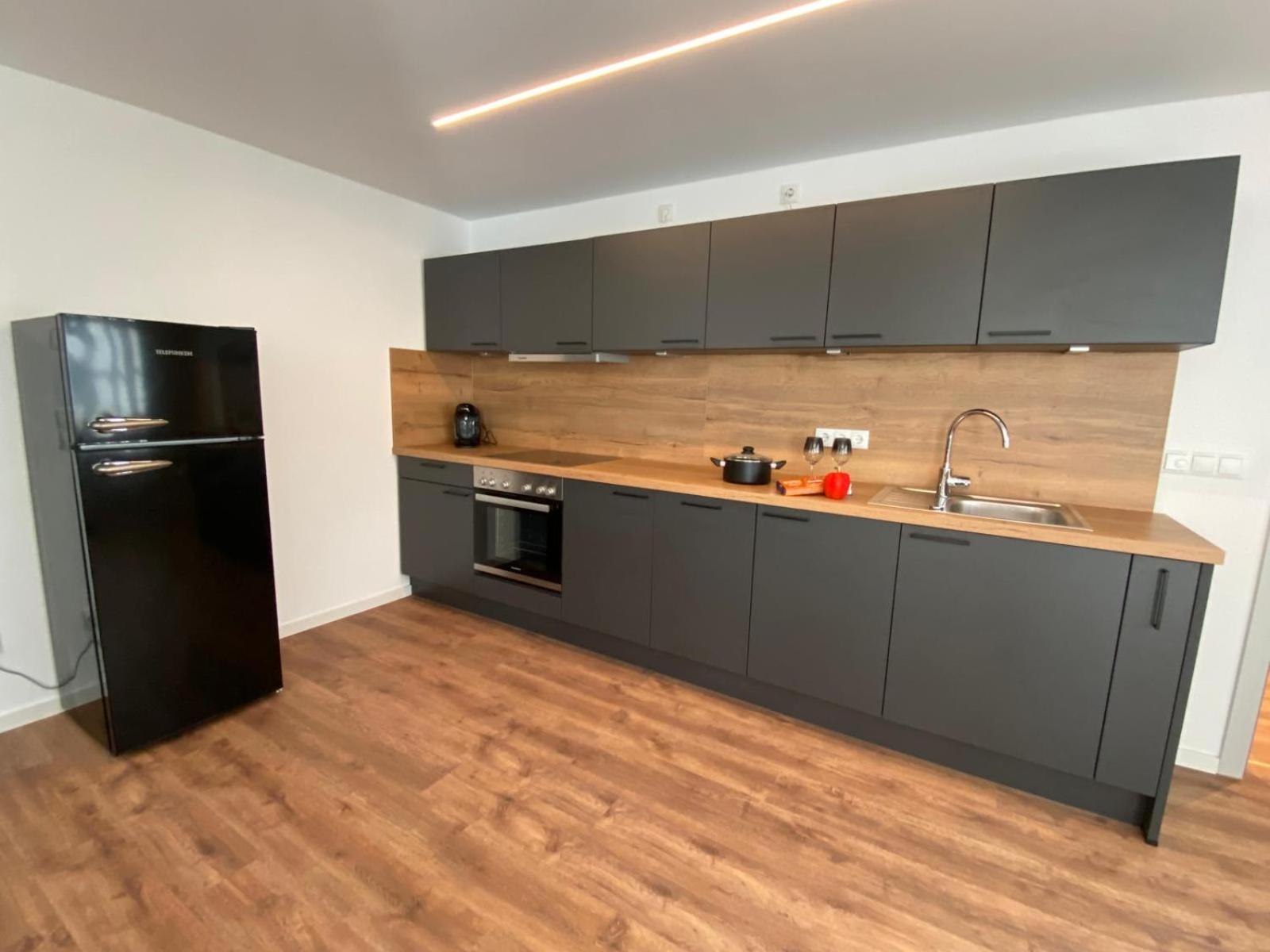 Two-Bedroom Apartment with Terrace photo 2