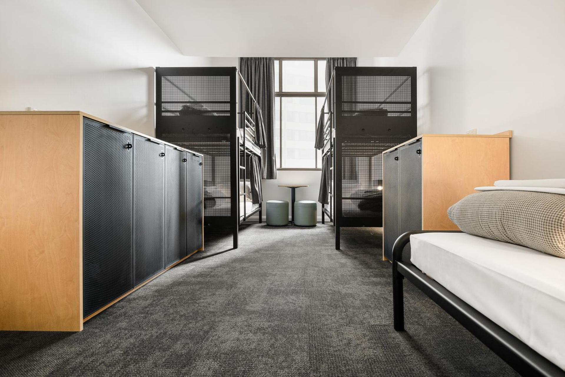 Bed in 5-Bed Mixed Dormitory Room with Shared Bathroom