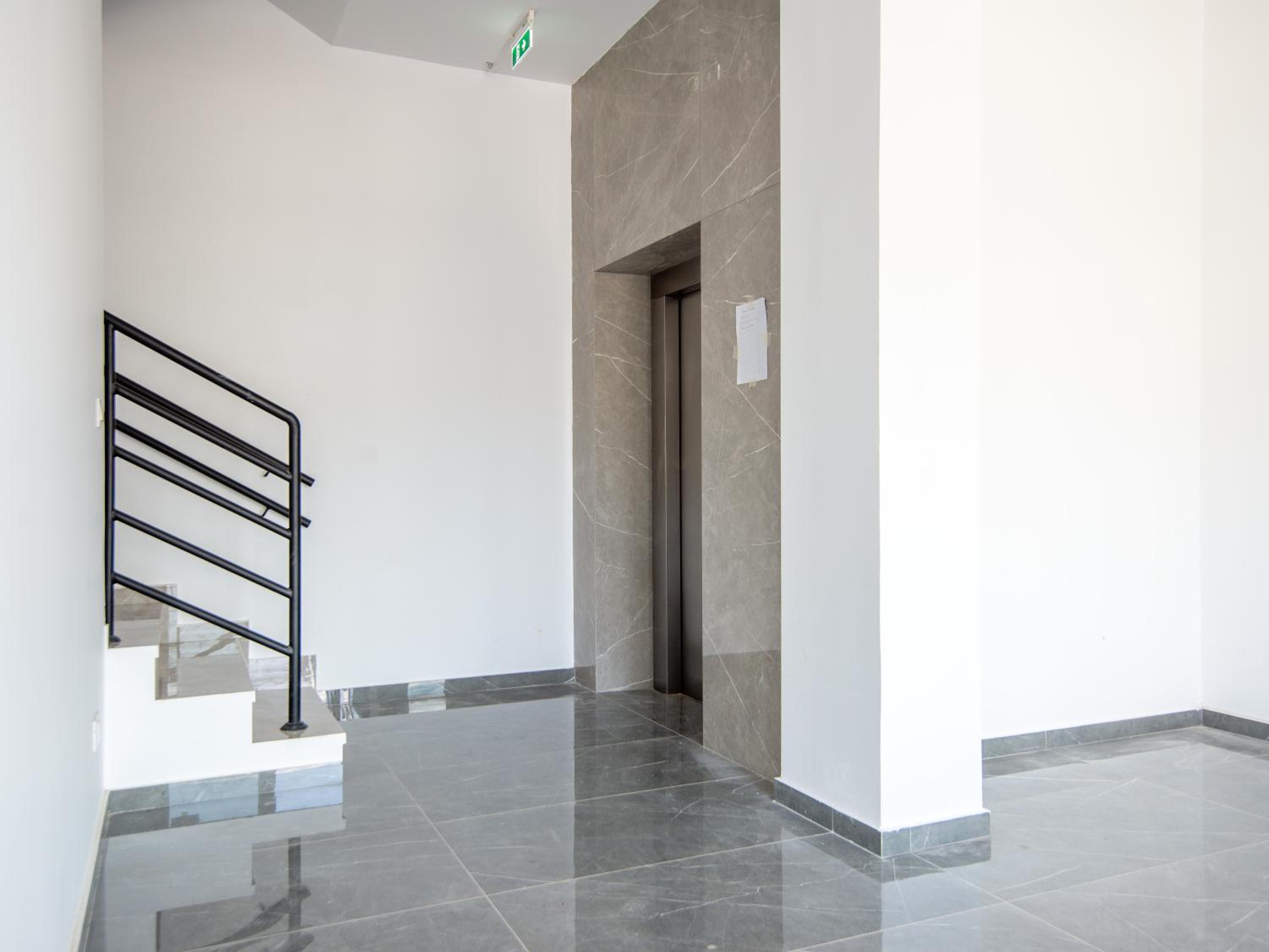 One-Bedroom Apartment With Balcony photo 1