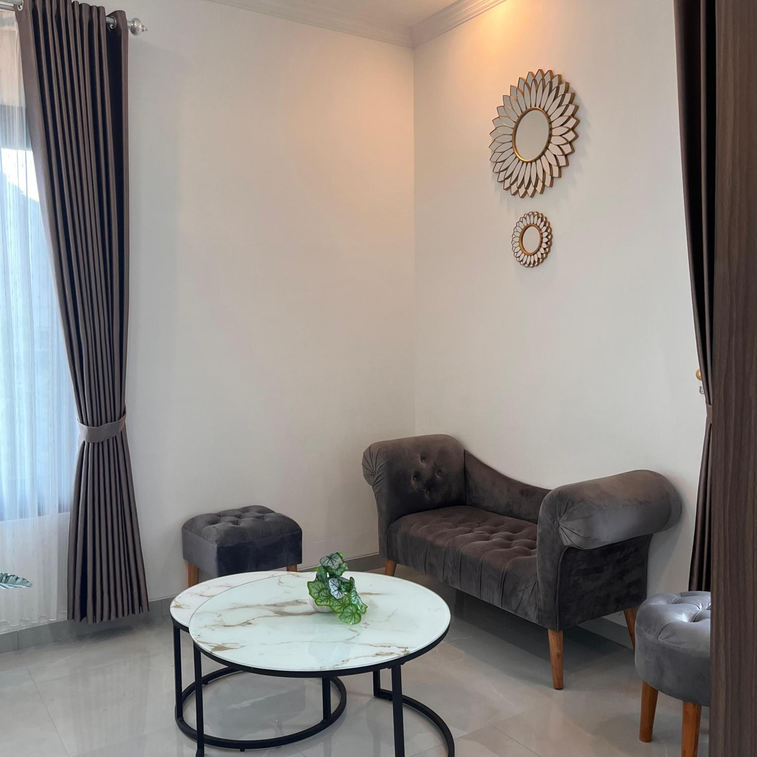 Three-Bedroom House photo 2