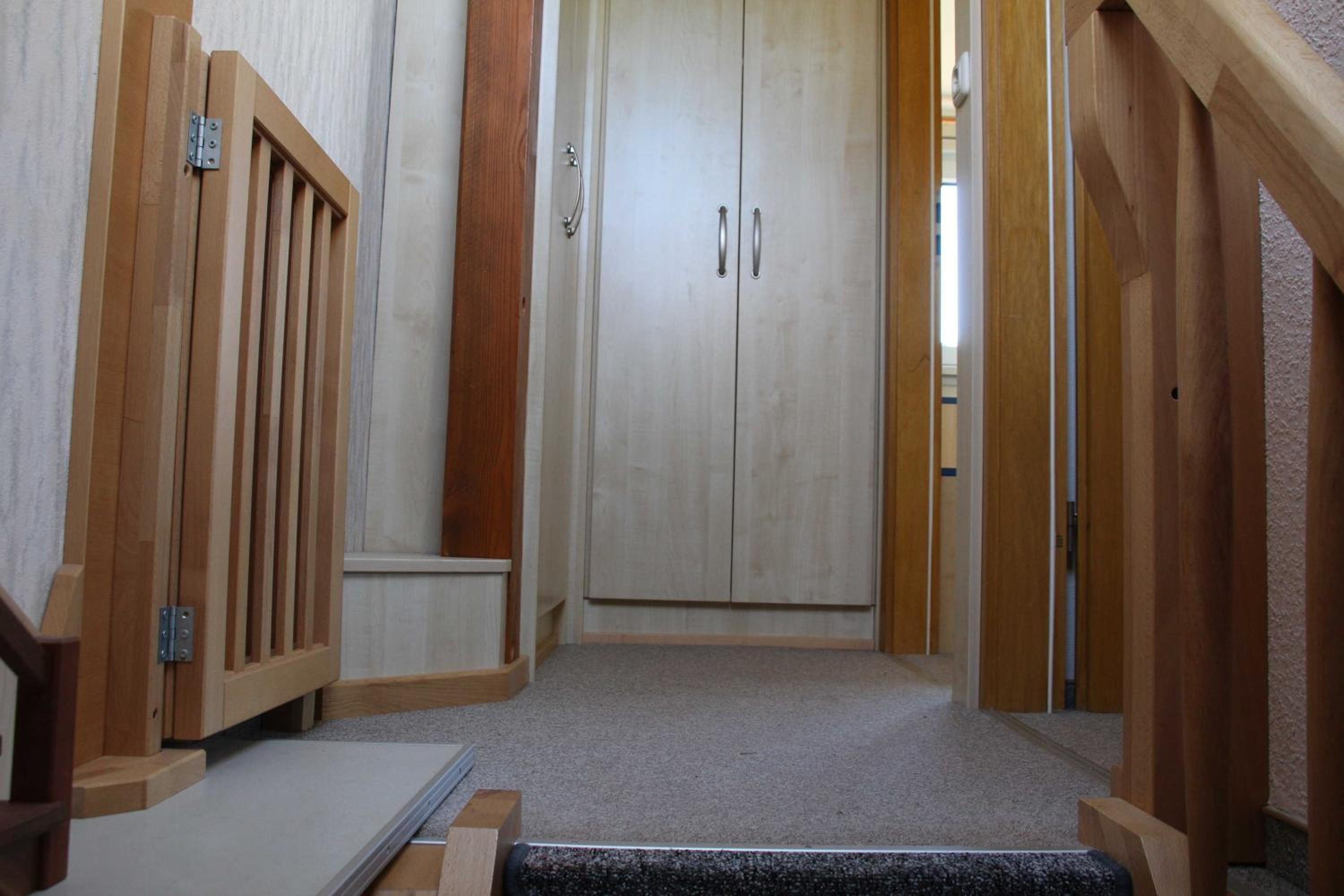 Two-Bedroom Apartment with Shower  photo 2