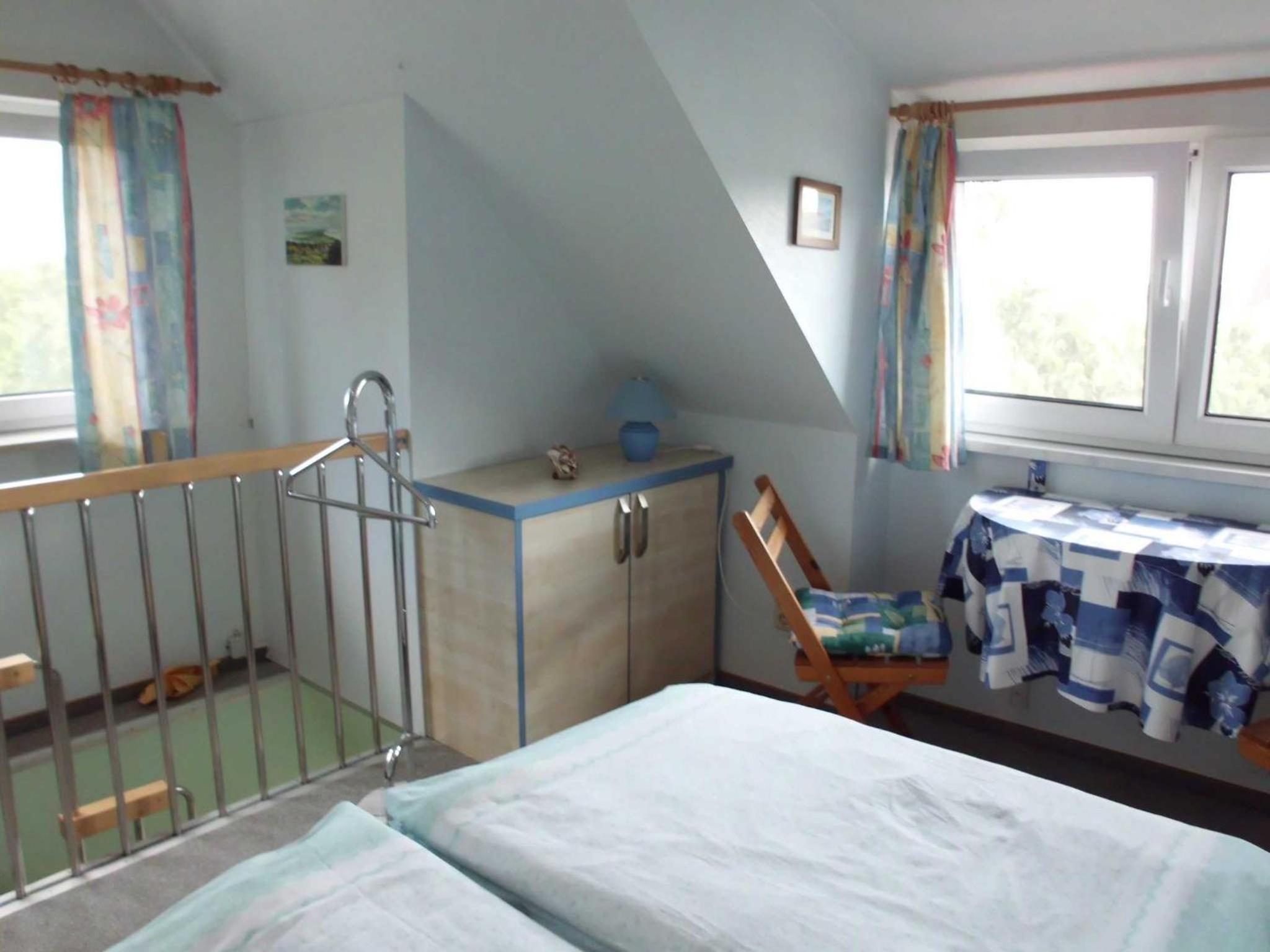 One-Bedroom Apartment with Shower photo 3