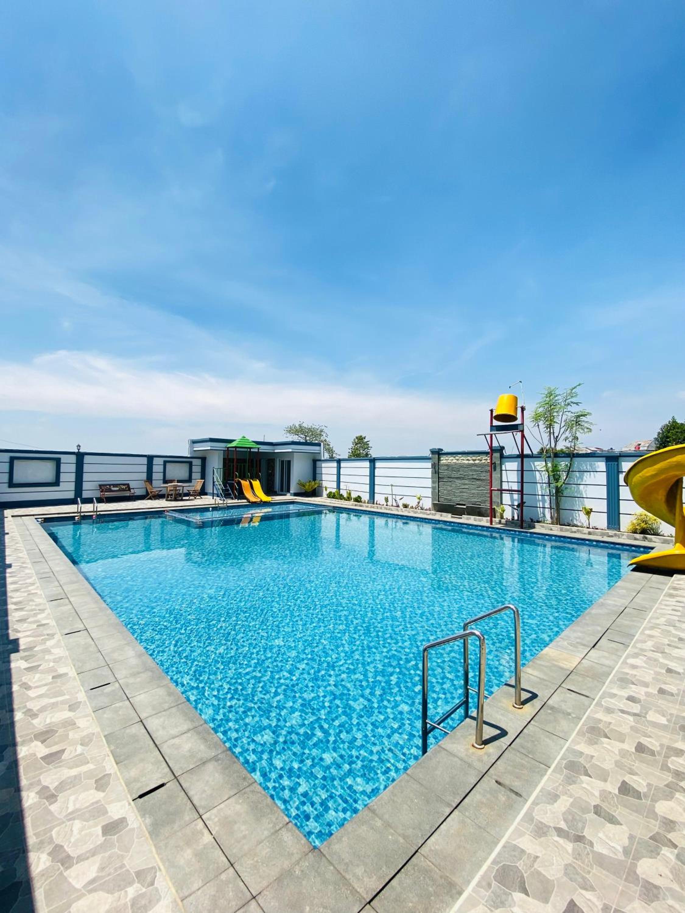 Villa photo 2