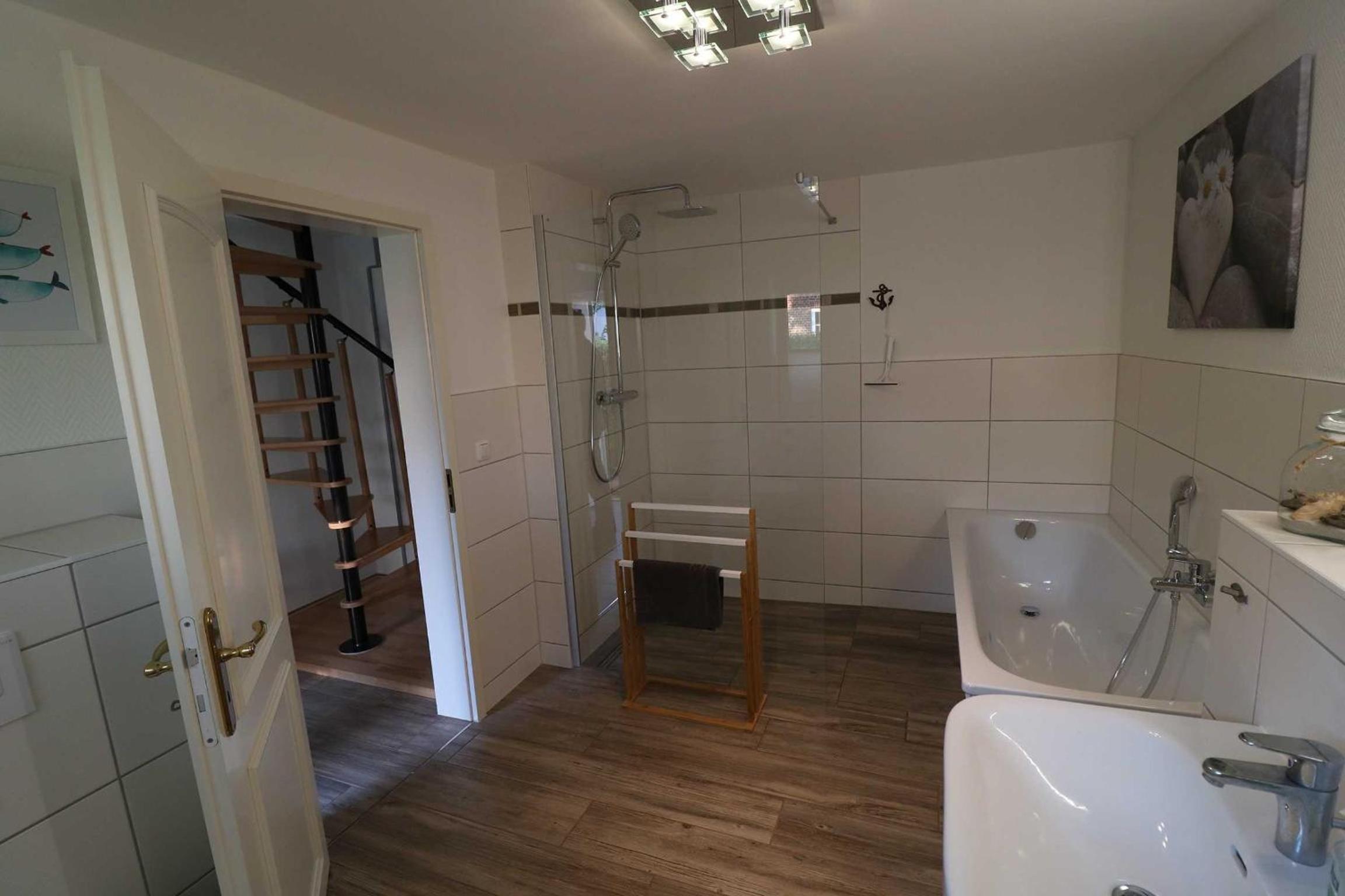 One-Bedroom Apartment with Terrace photo 2
