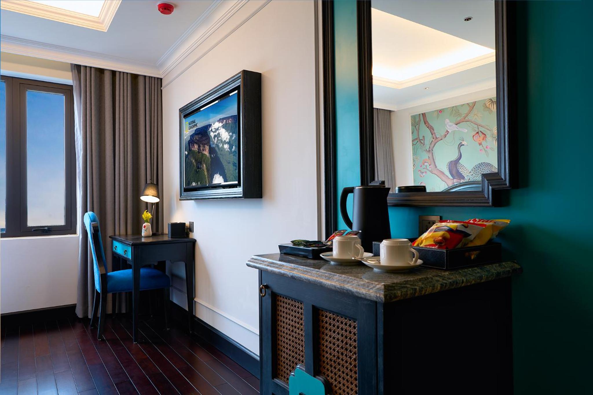 Deluxe Double or Twin Room with City View - Photo 5