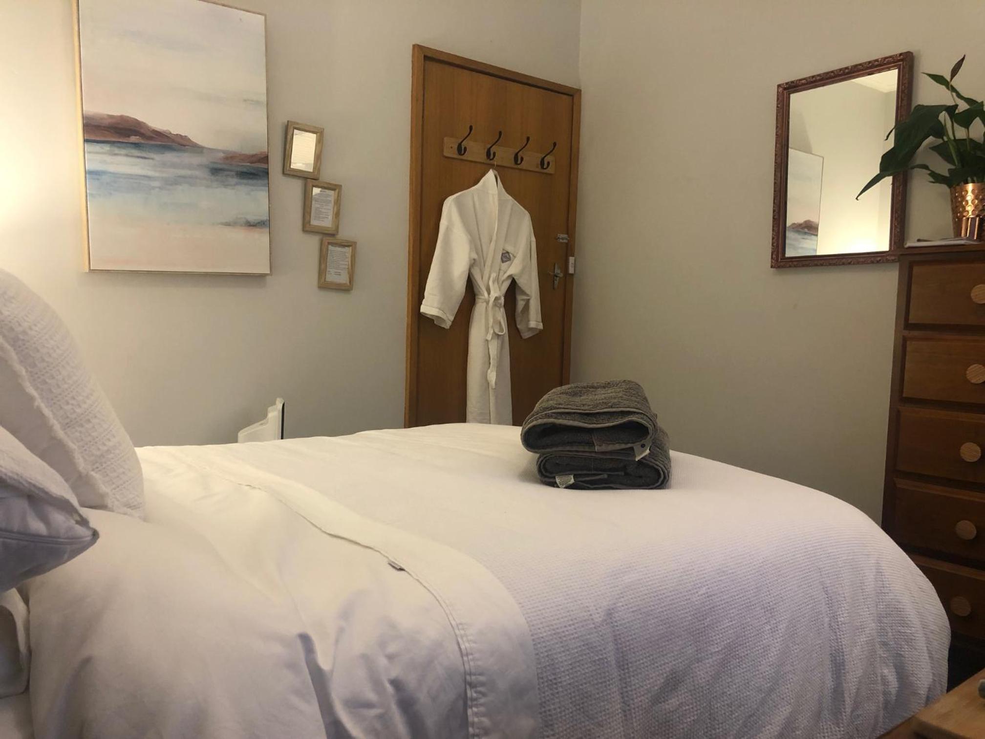 Budget Double Room photo 2