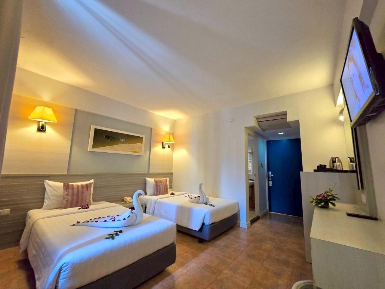 Superior Double or Twin Room - Photo 13