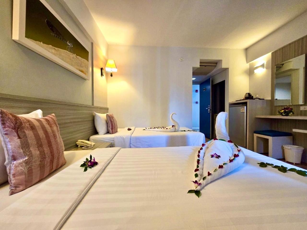 Superior Double or Twin Room - Photo 11