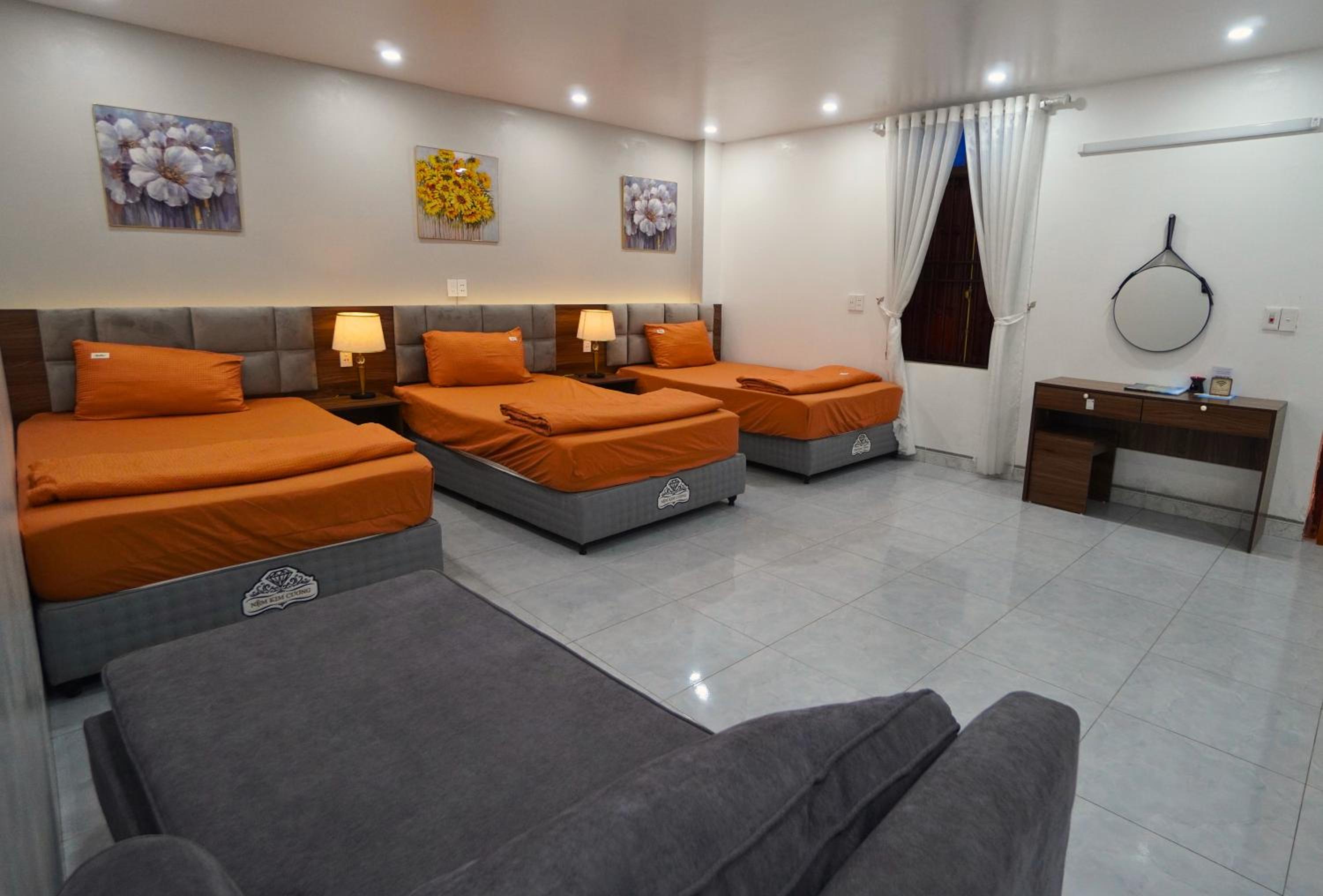 Deluxe Triple Room photo 3