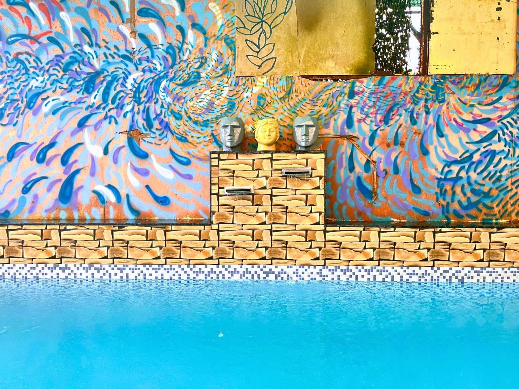 Villa photo 2
