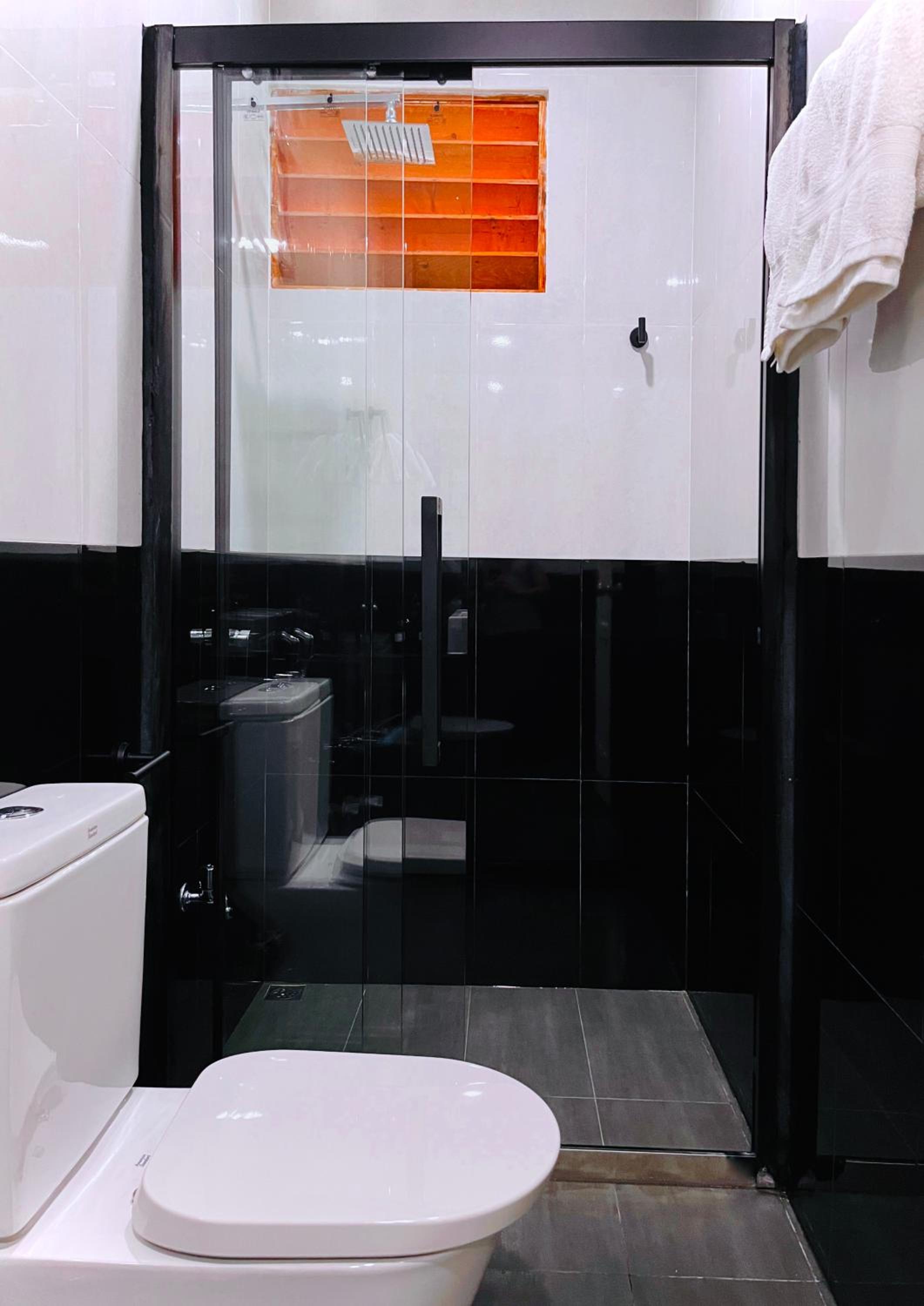 Deluxe Double Room with Side Sea View