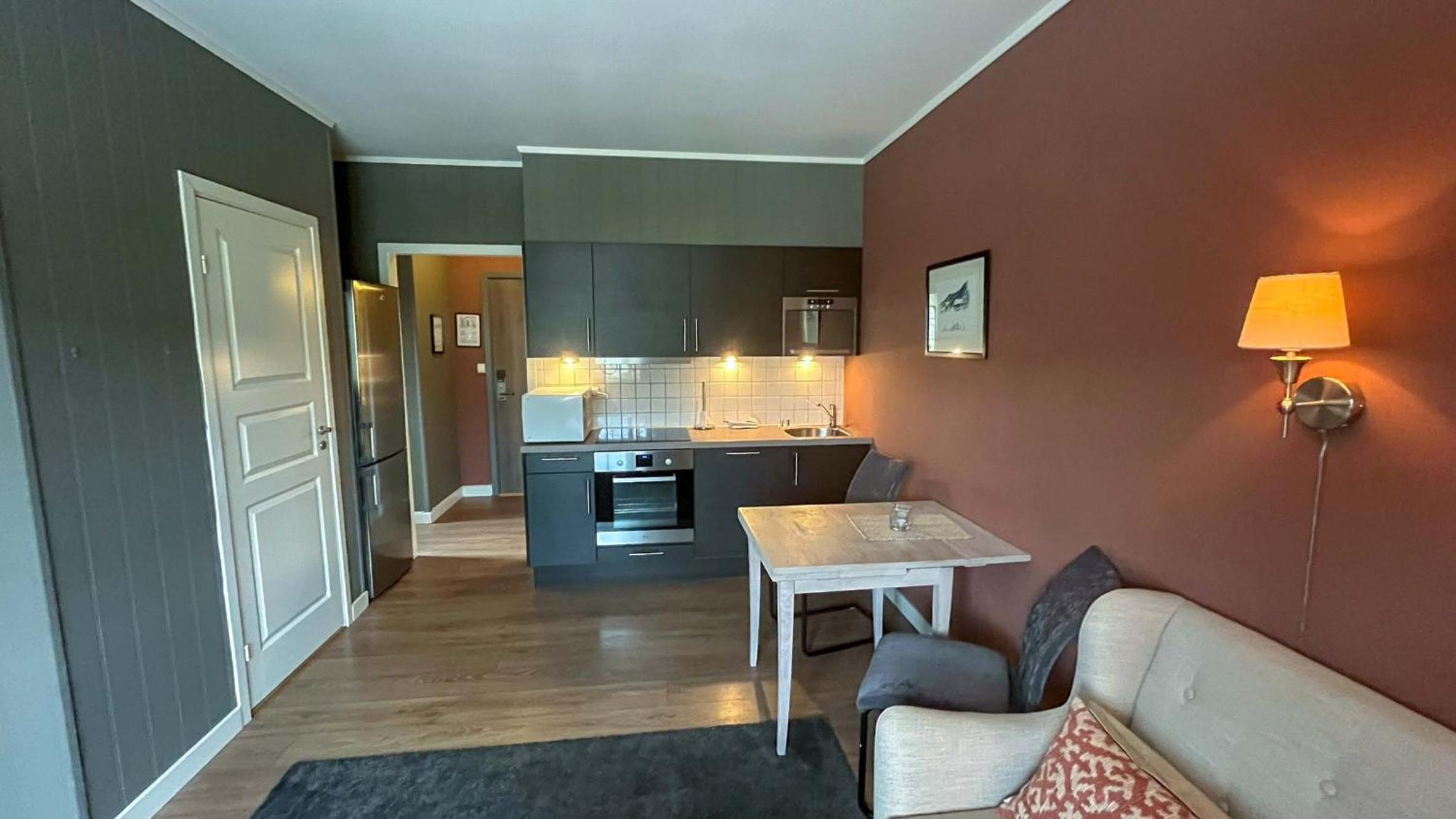 Two-Bedroom Apartment - Photo 9