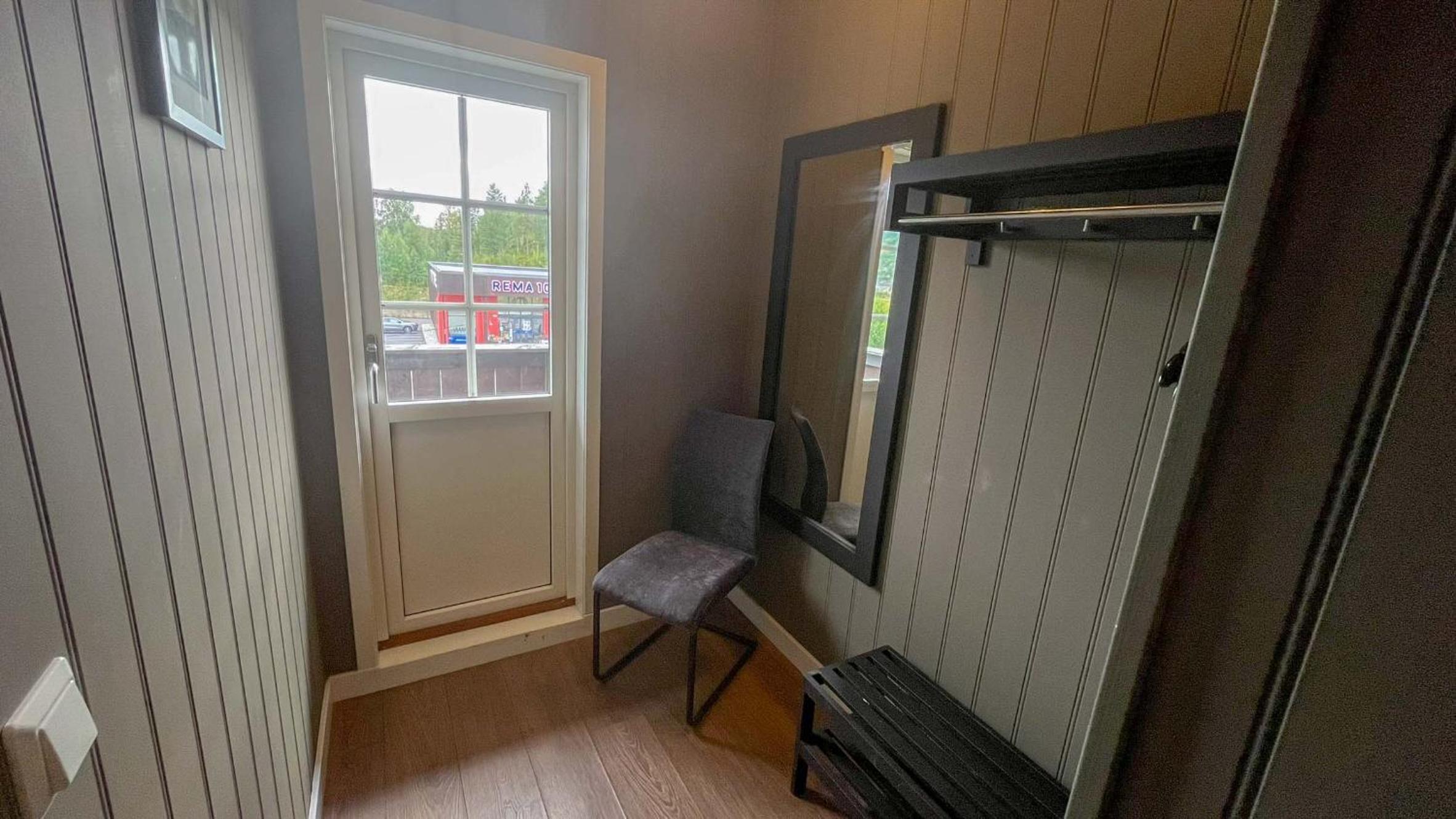 Two-Bedroom Apartment - Photo 5