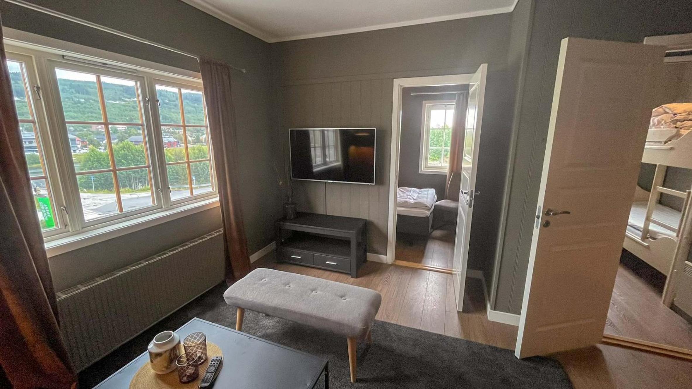 Two-Bedroom Apartment - Photo 2