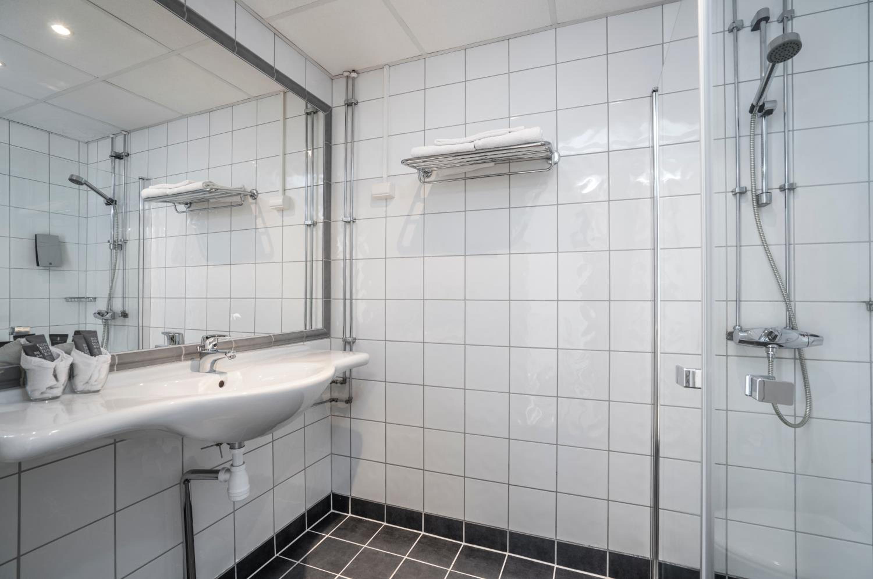 Business Double Room - Photo 5