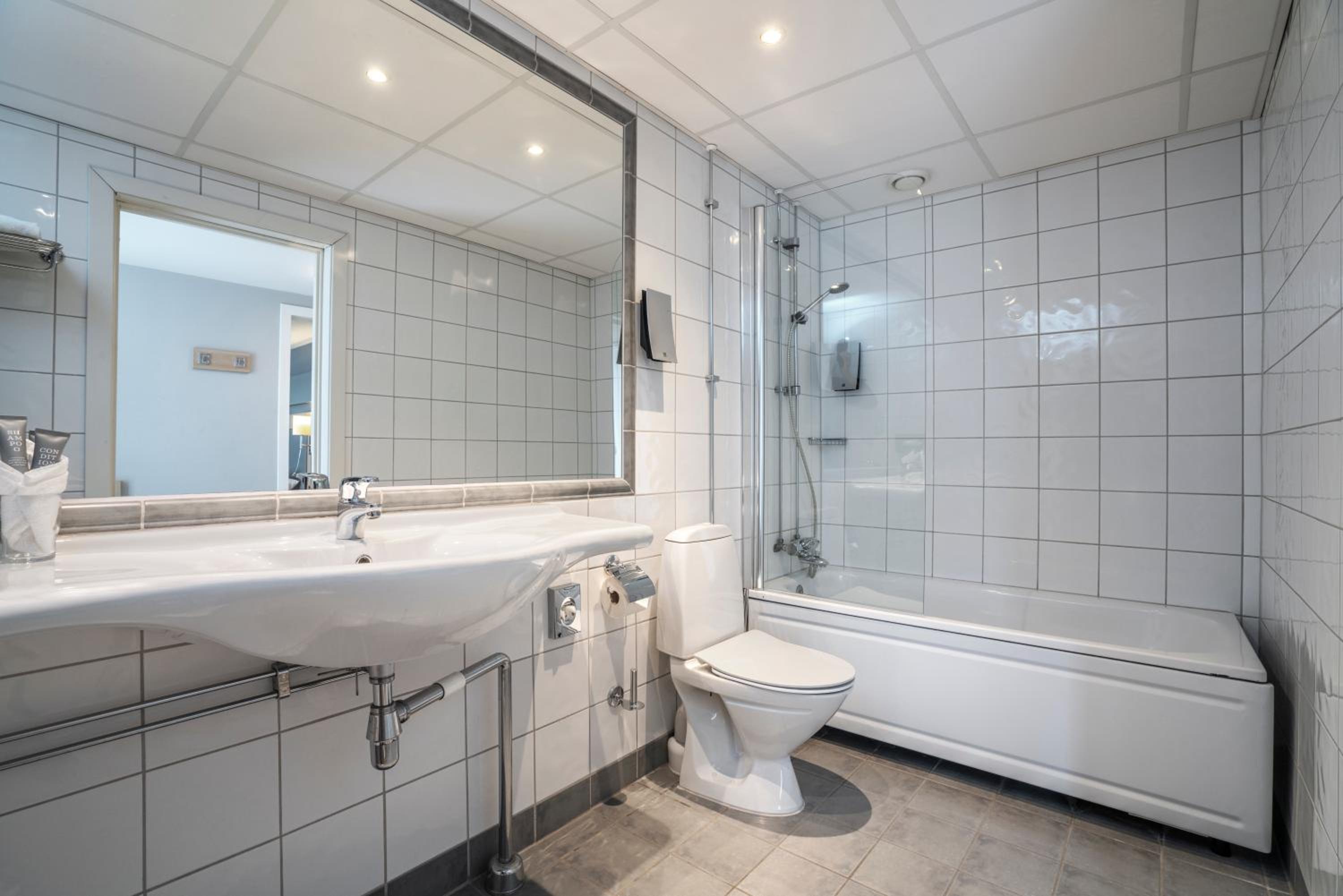 Business Double Room - Photo 2