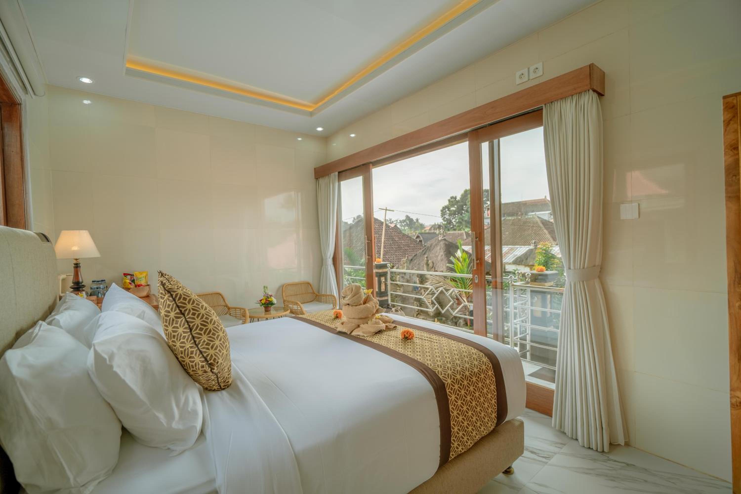 Deluxe Double Room with Balcony