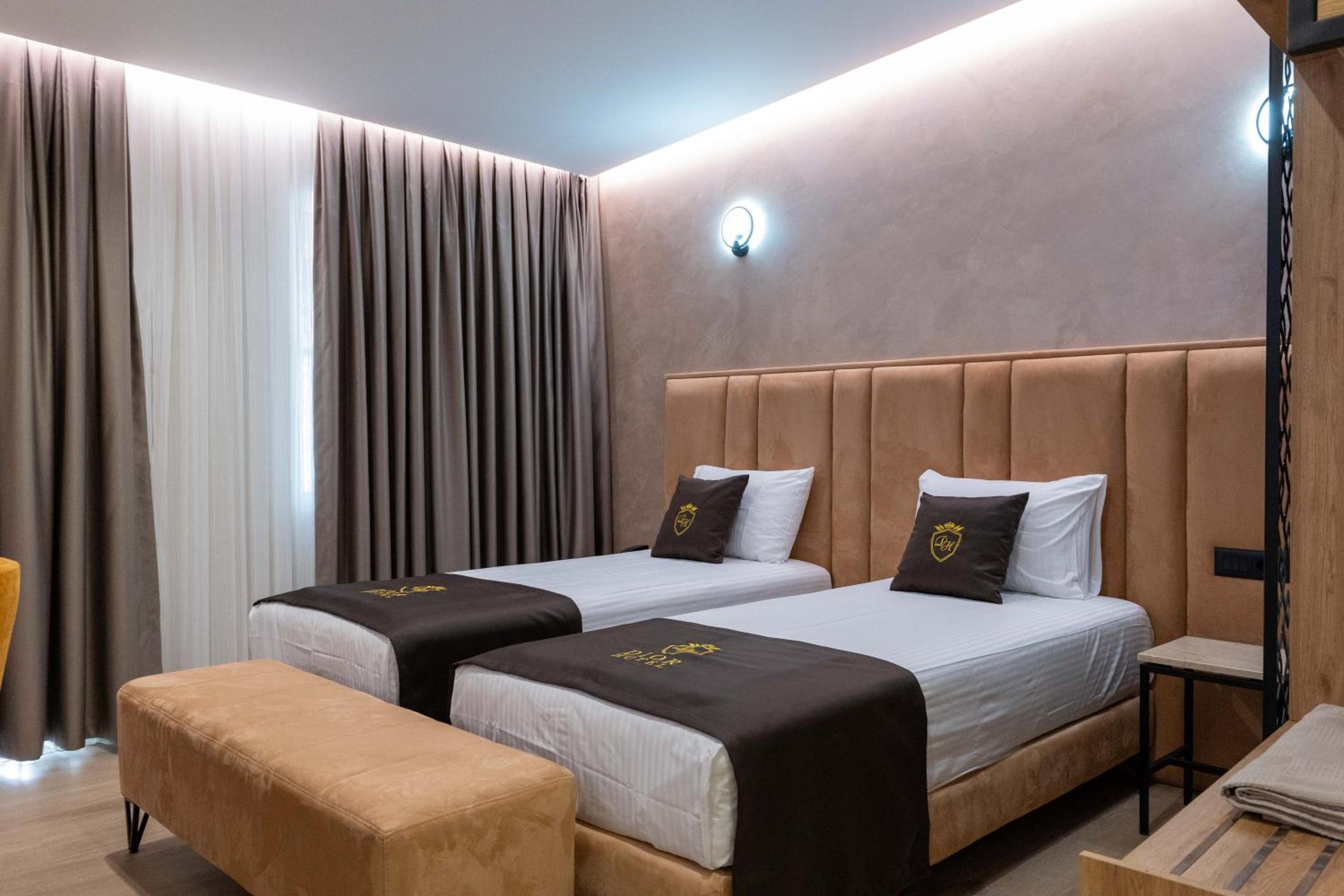 Deluxe Twin Room photo 3