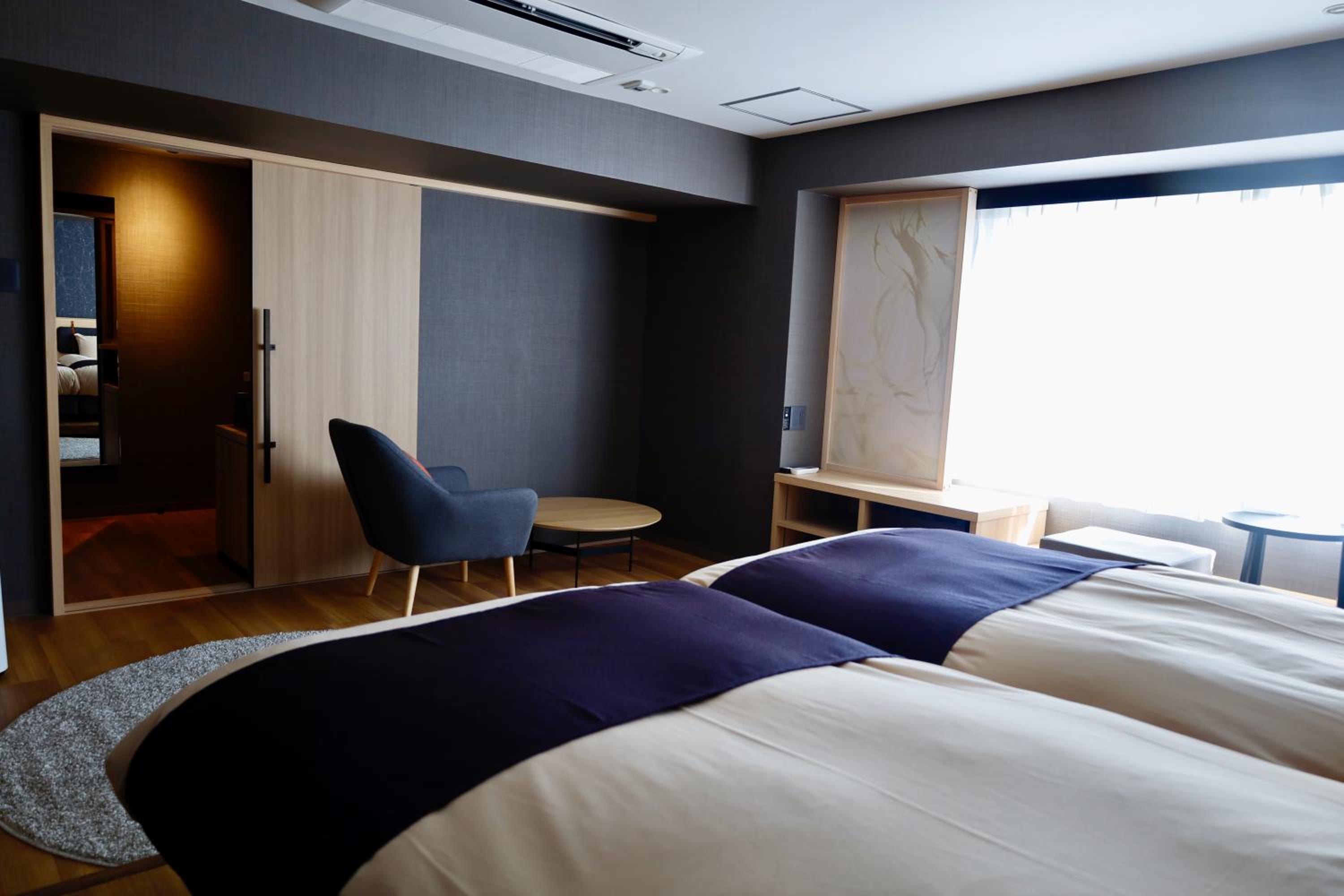 Deluxe Twin Room photo 3