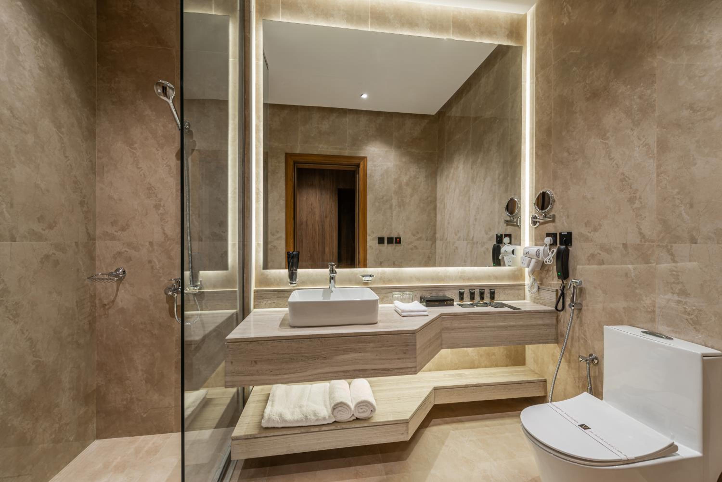 Superior King Room
