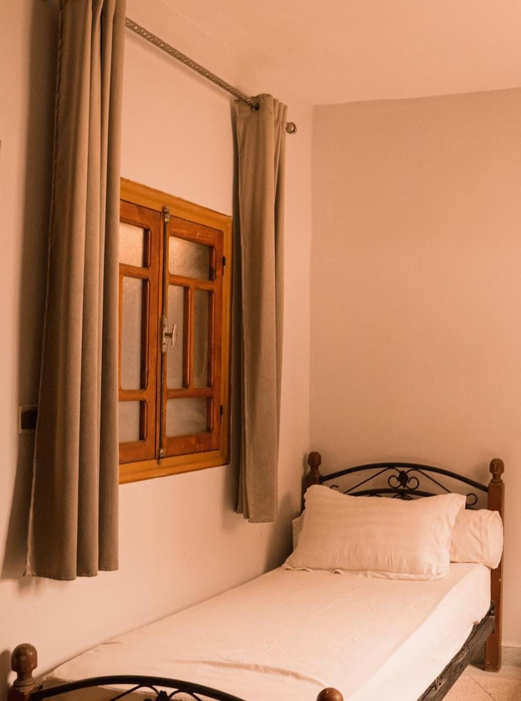 Triple Room with Shared Bathroom photo 3