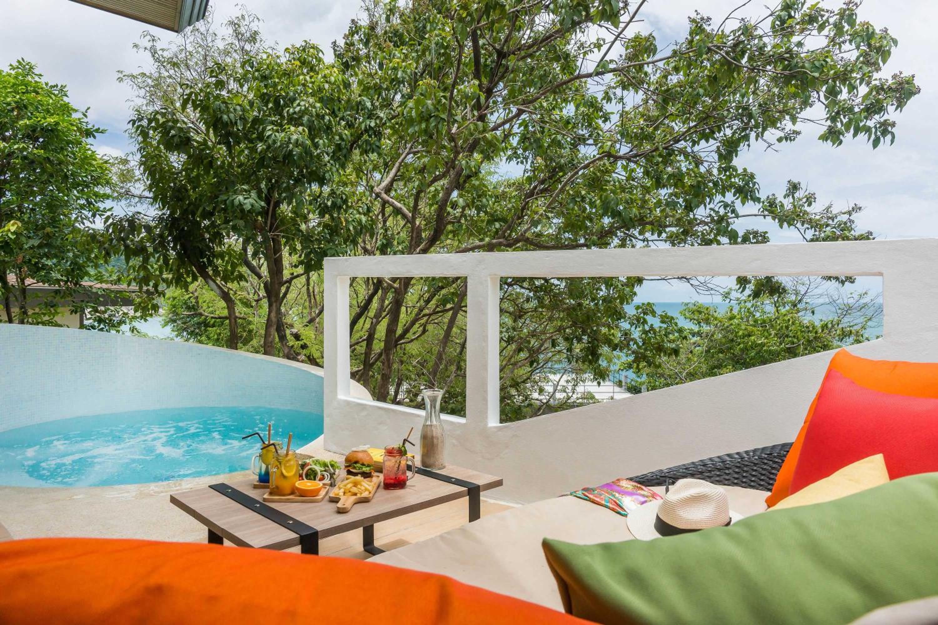 Villa with Garden View - Photo 8