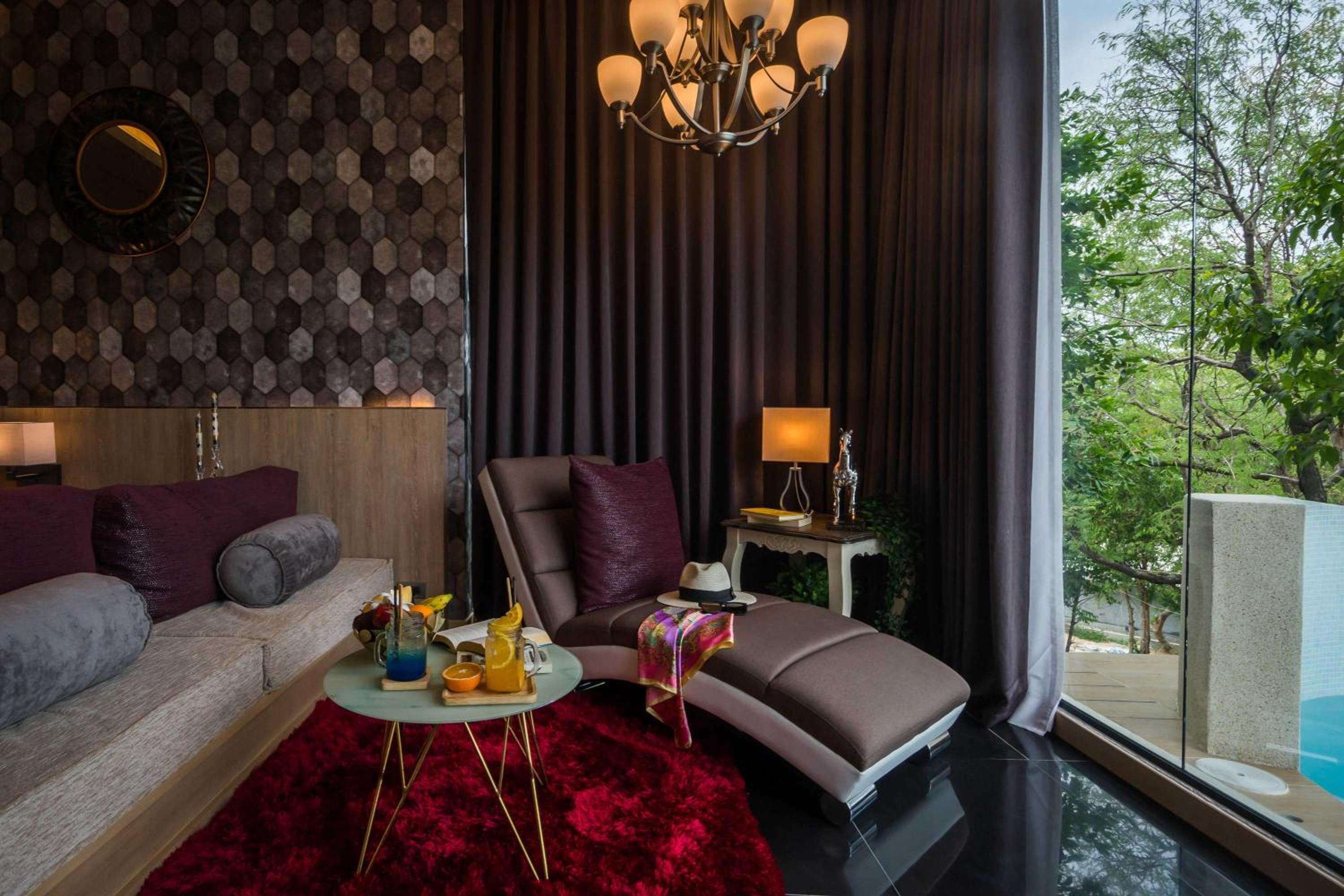 Villa with Garden View - Photo 4