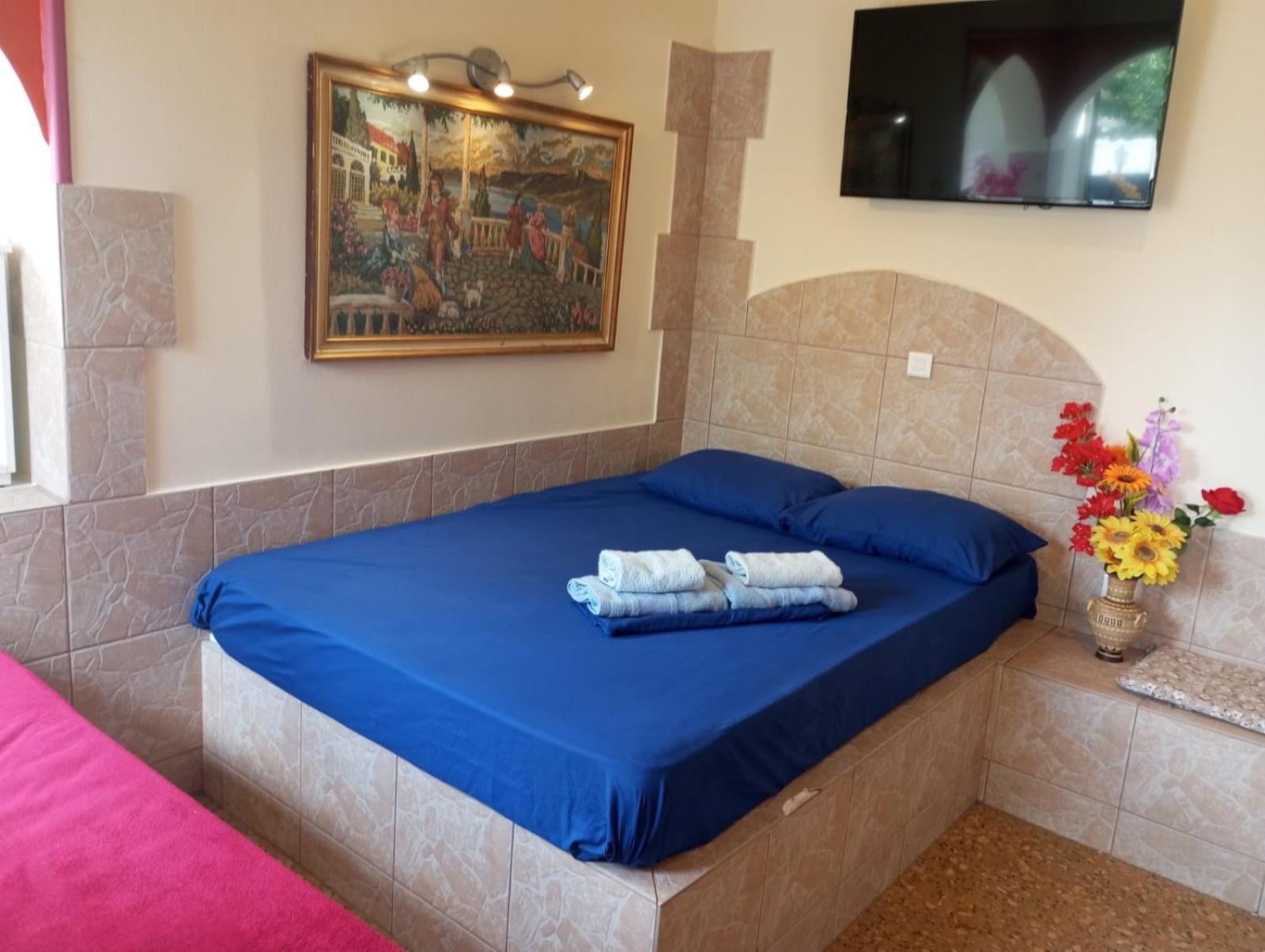 Junior Suite with Garden View - Photo 14