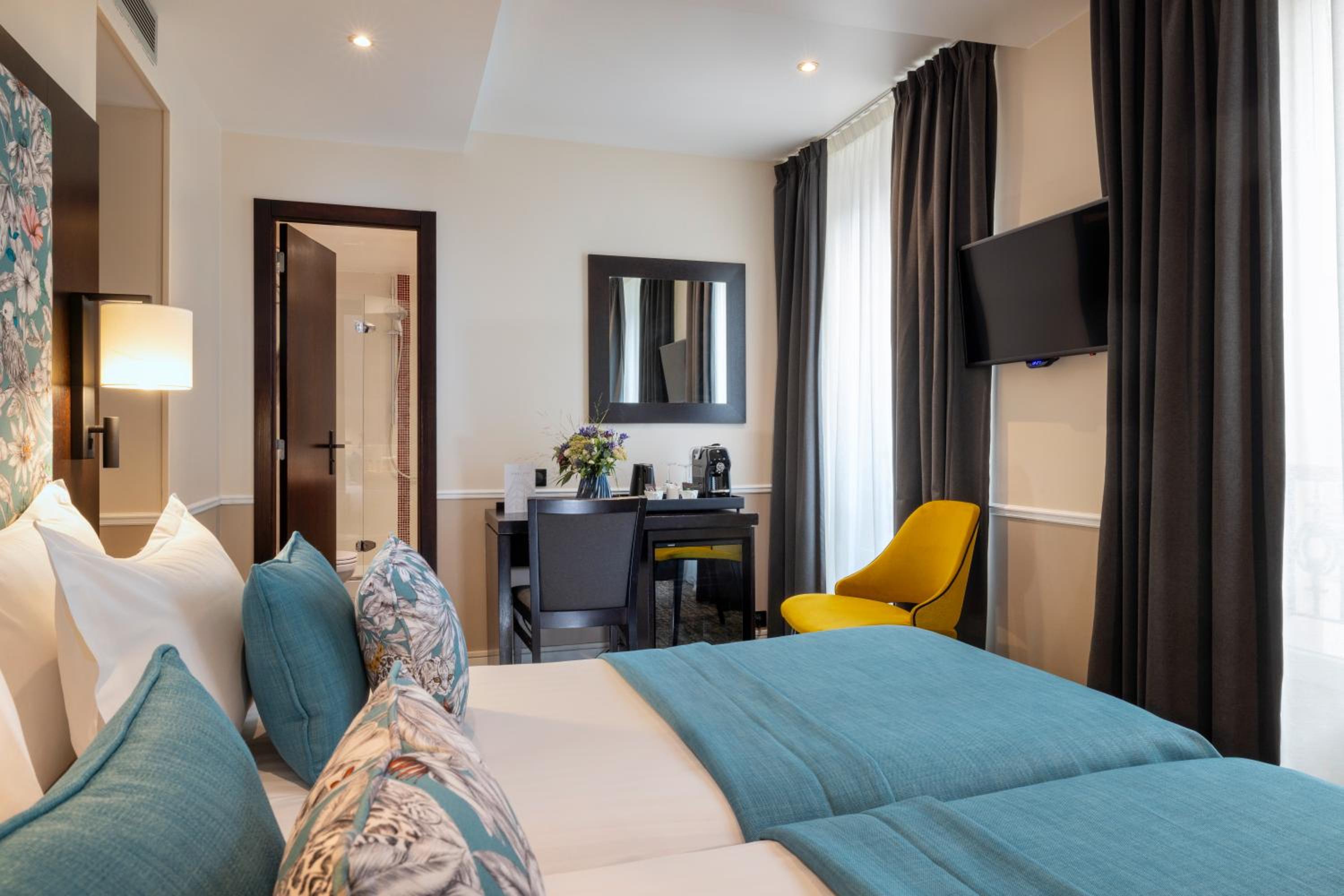 Superior Twin Room