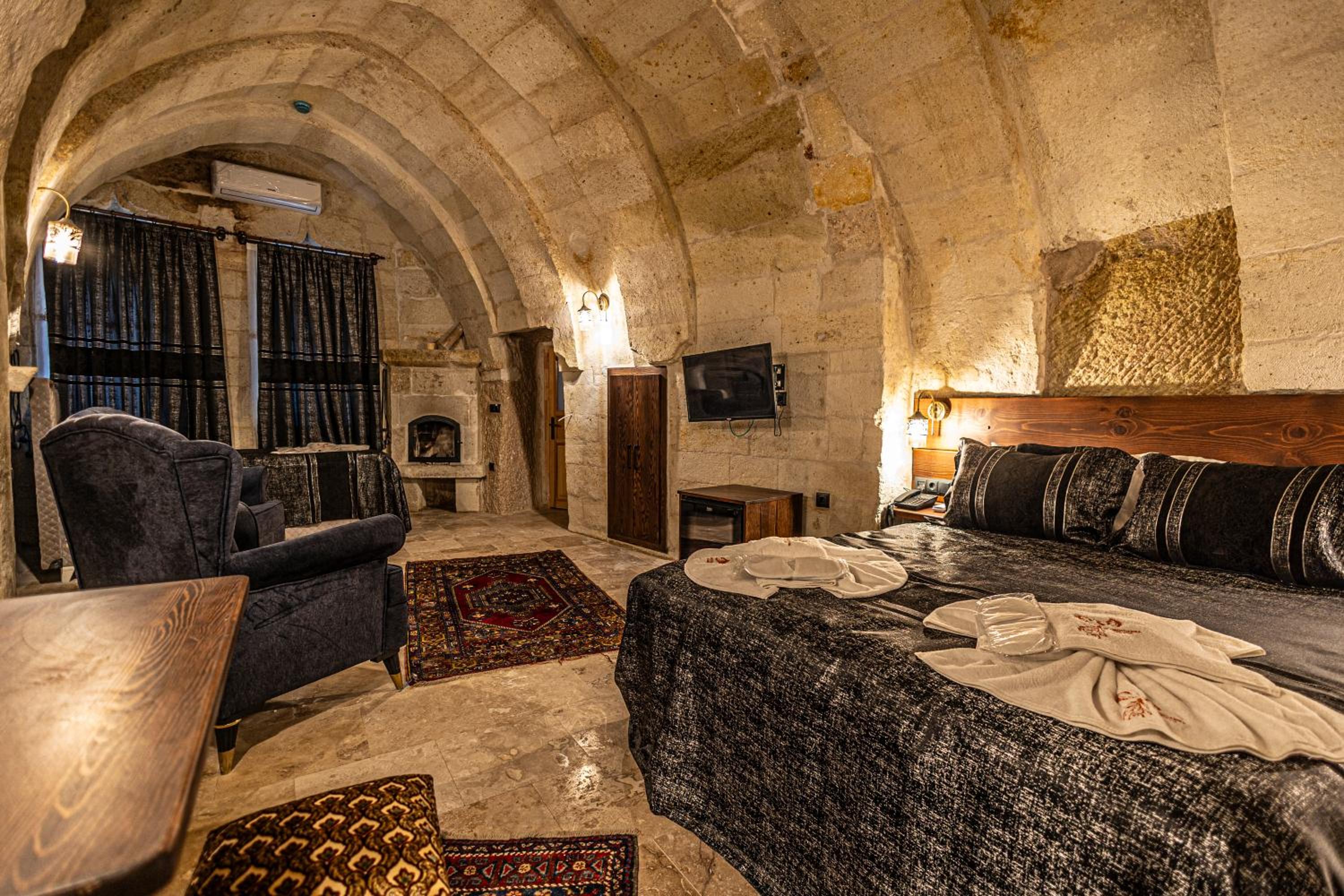Triple Room - Photo 1