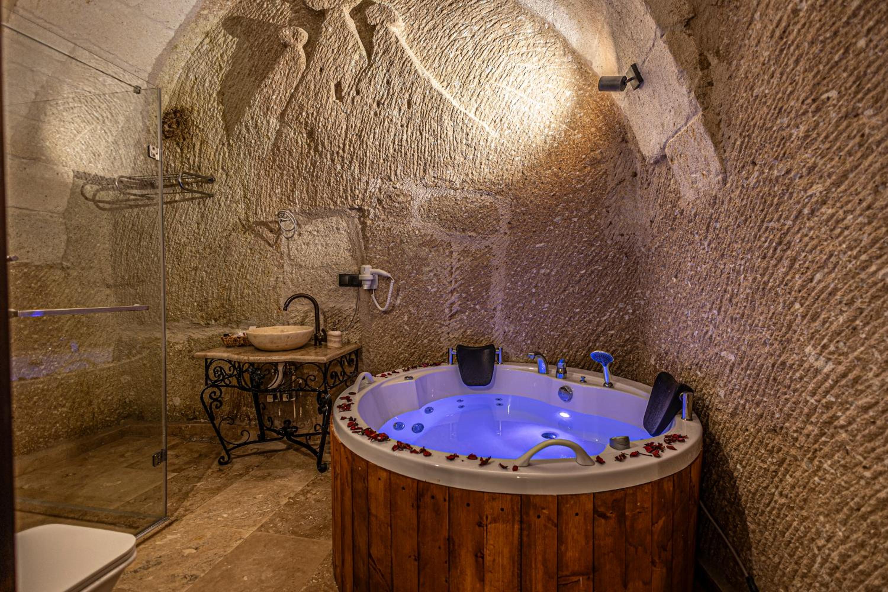 Triple Room - Photo 6