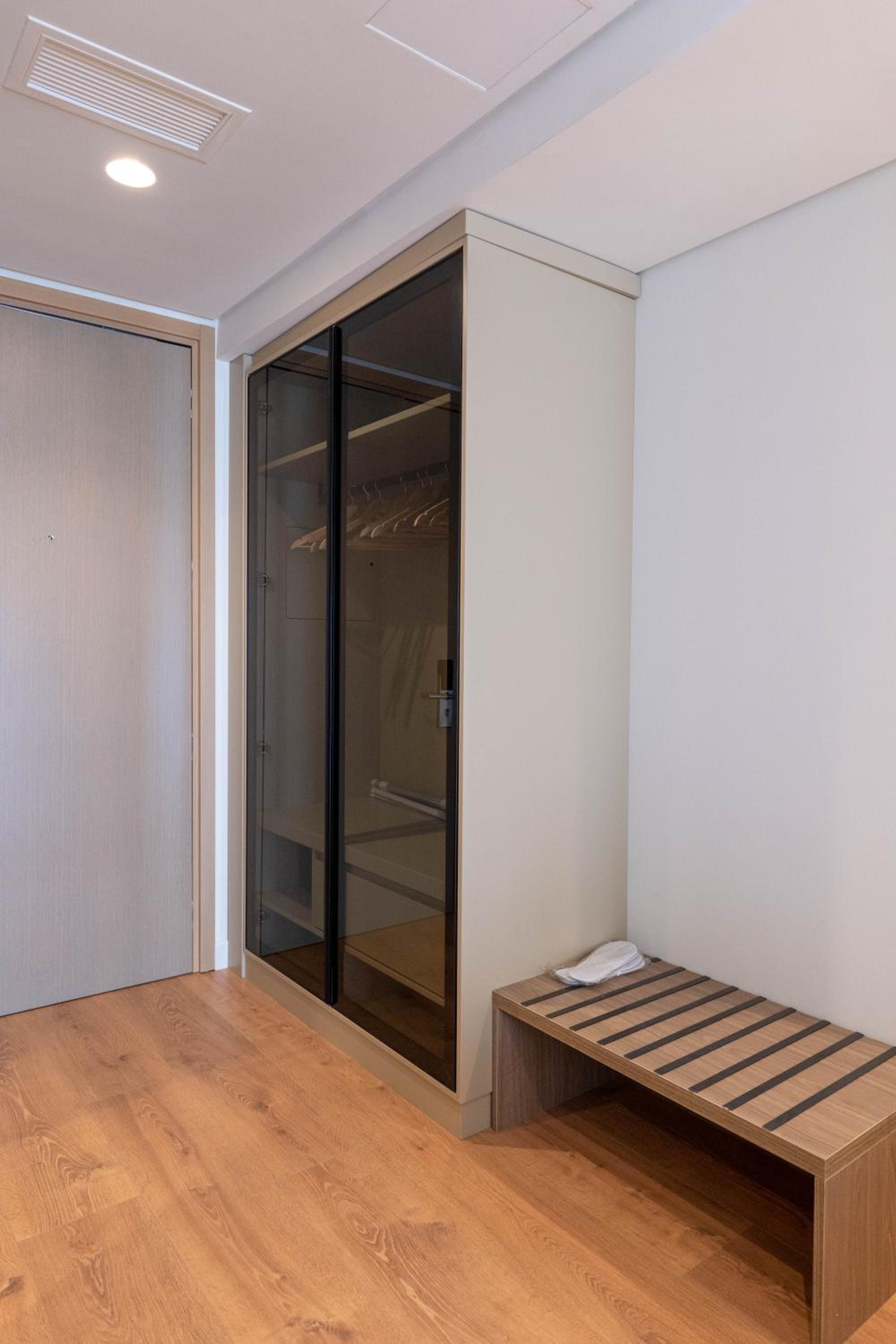 Double Room with Side Sea View photo 2
