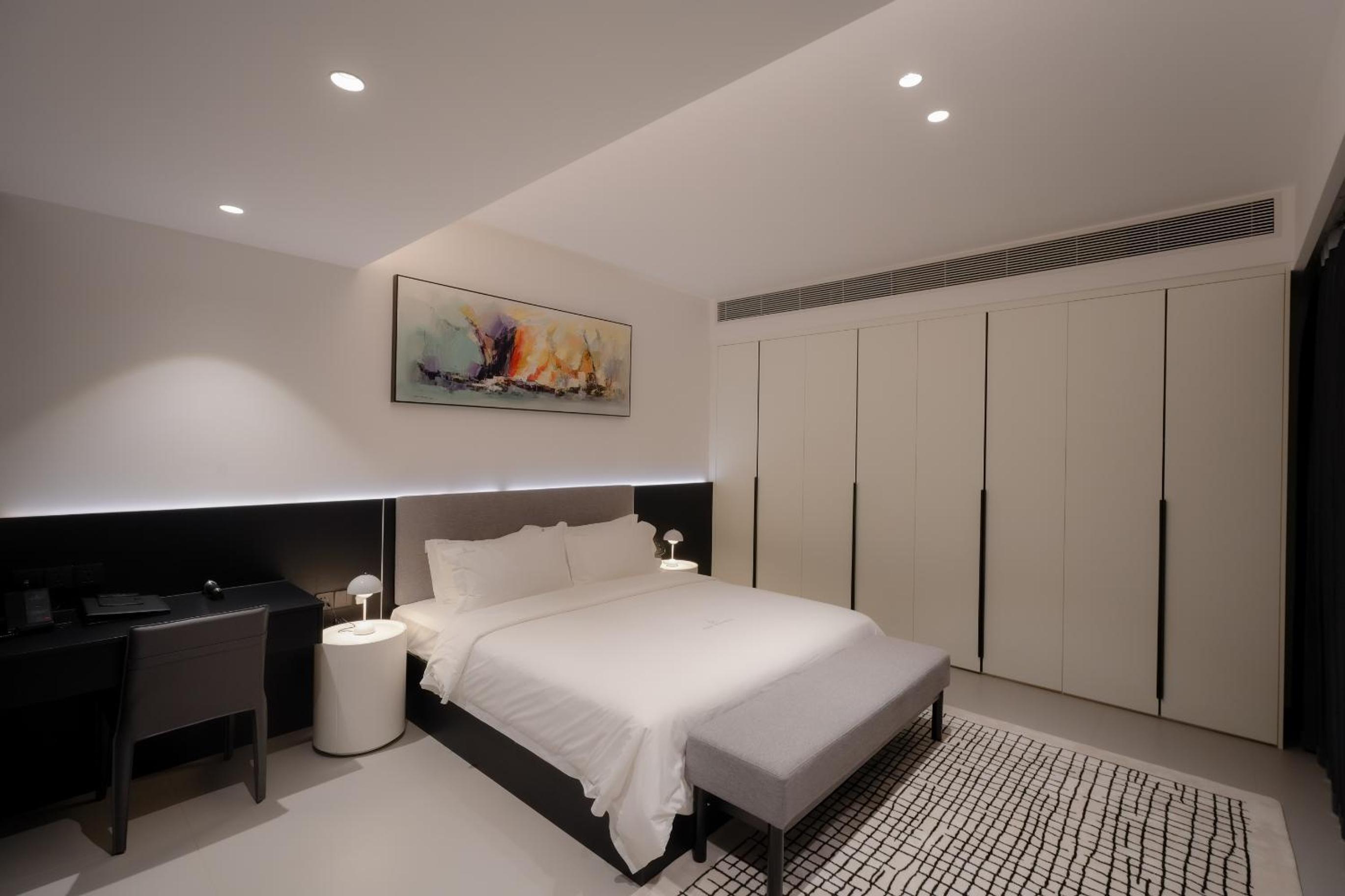 One-Bedroom Suite photo 1