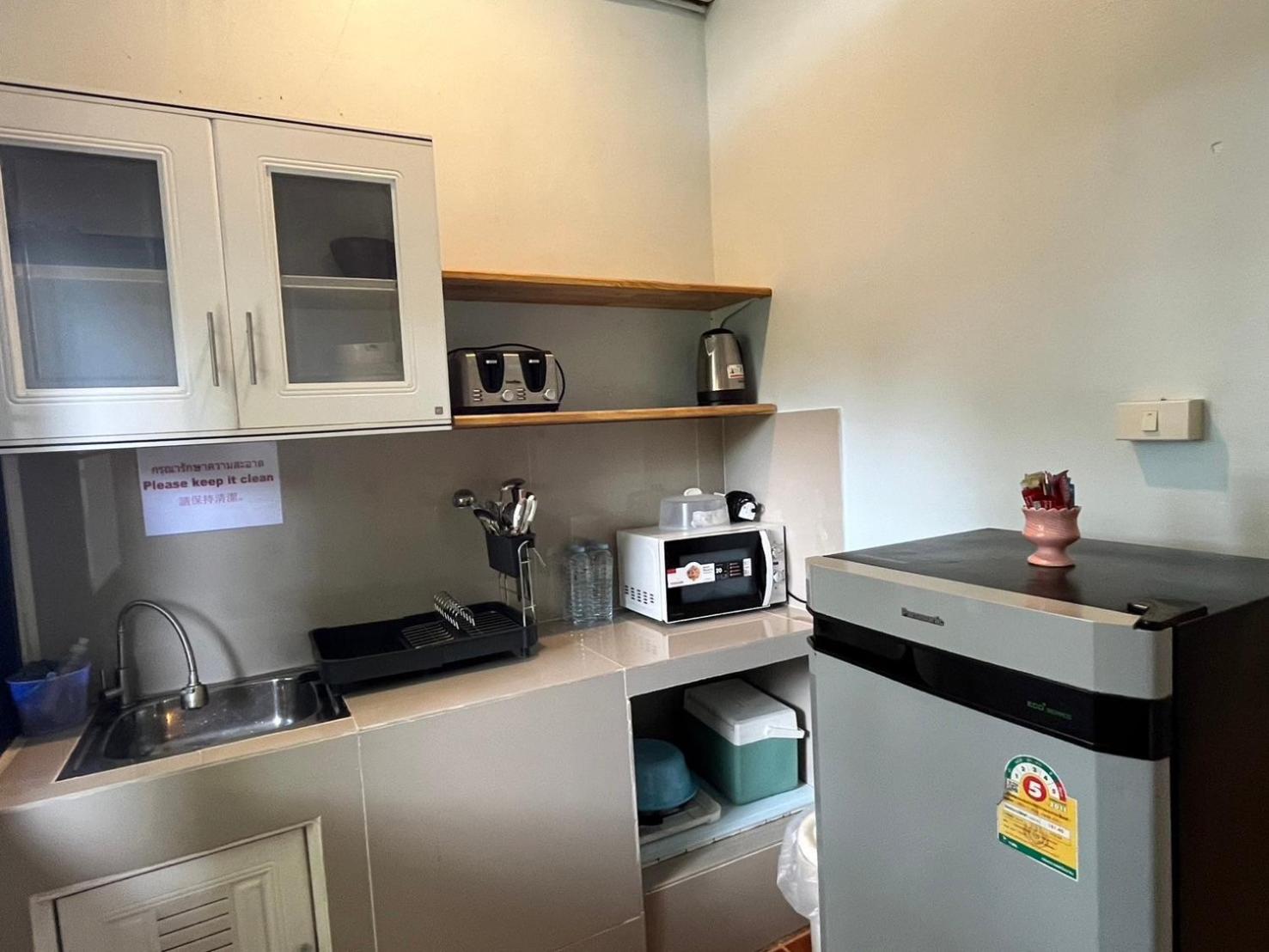 Two-Bedroom House - Photo 17
