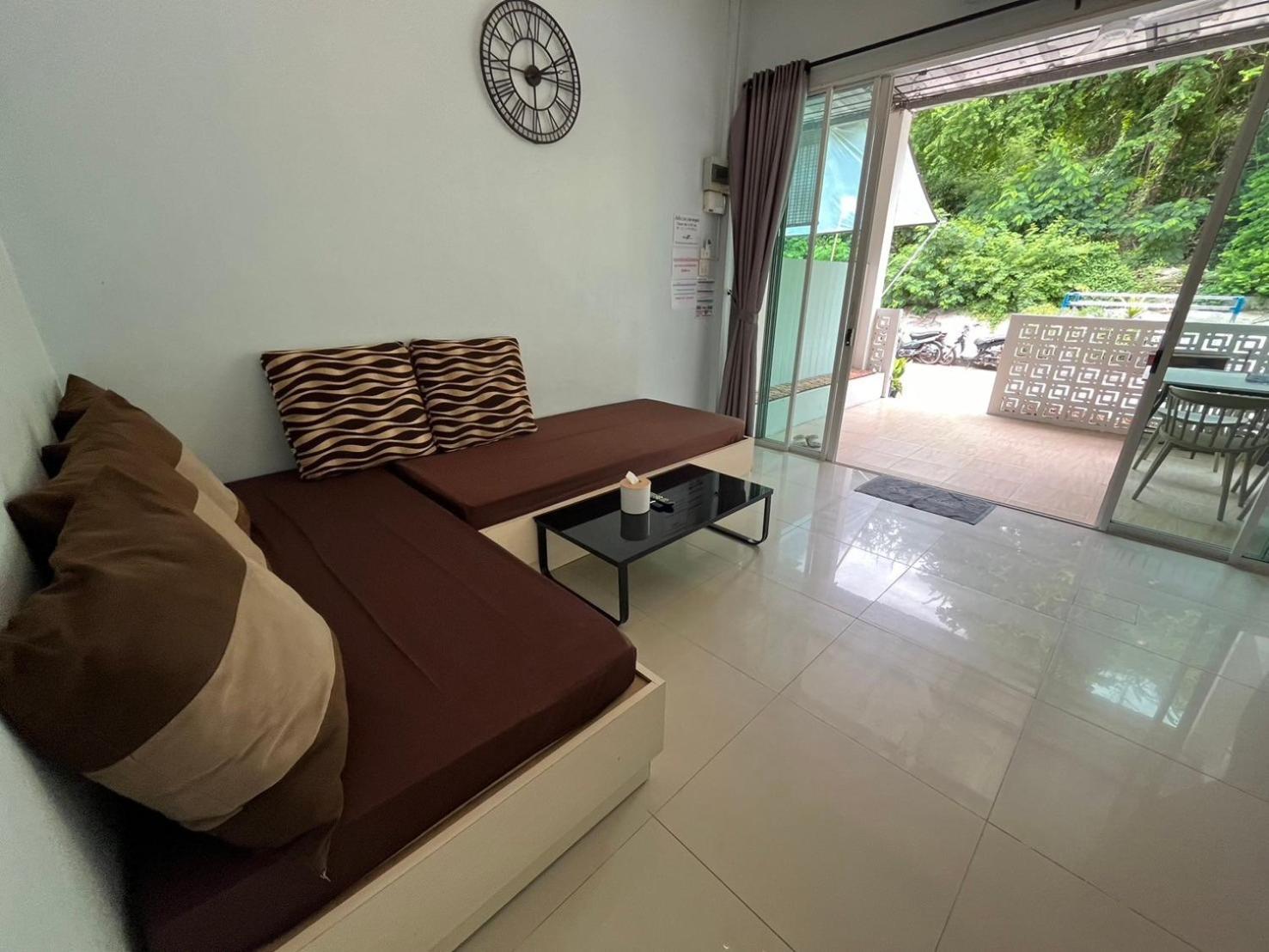 Two-Bedroom House - Photo 15
