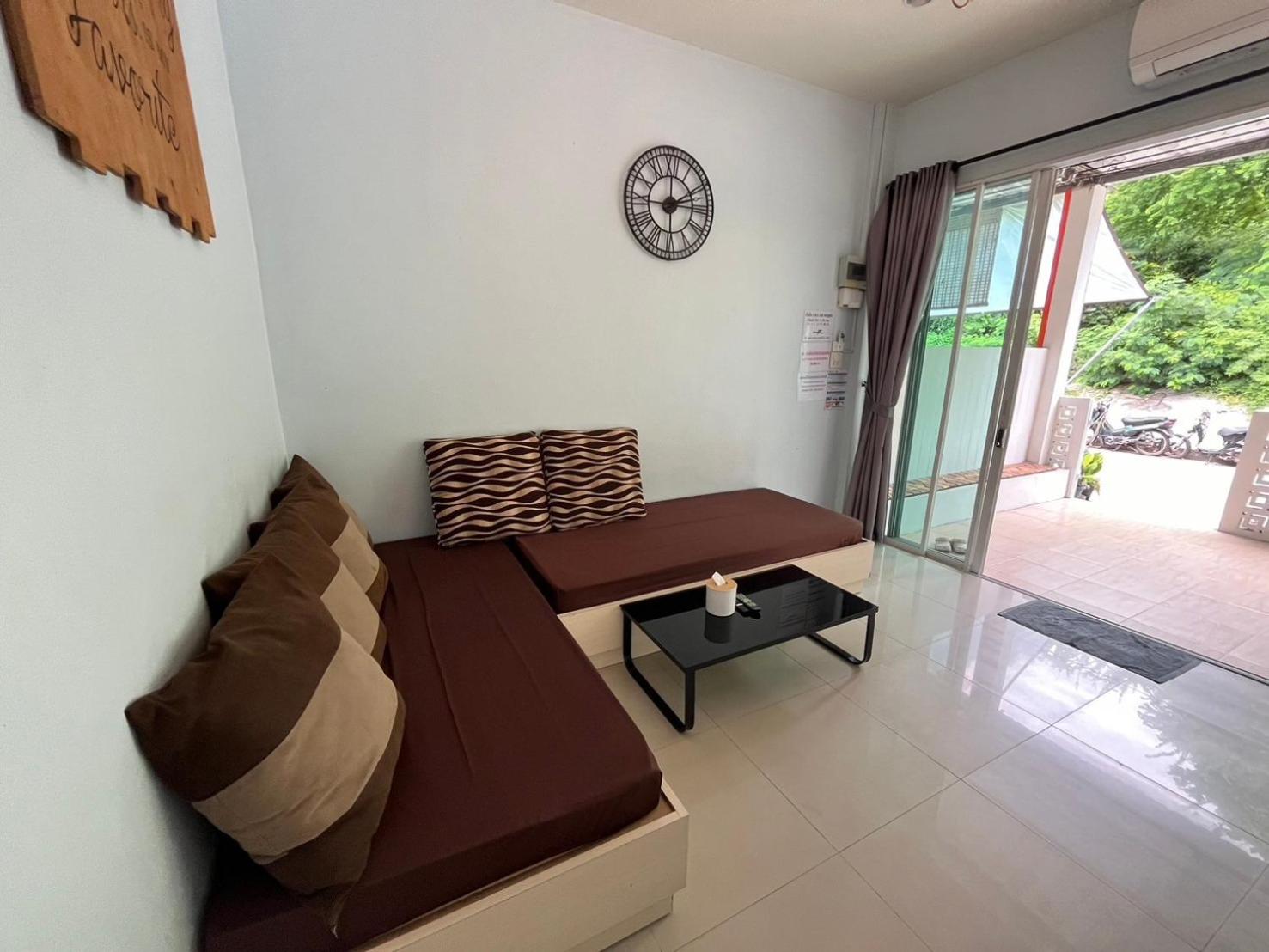 Two-Bedroom House - Photo 14