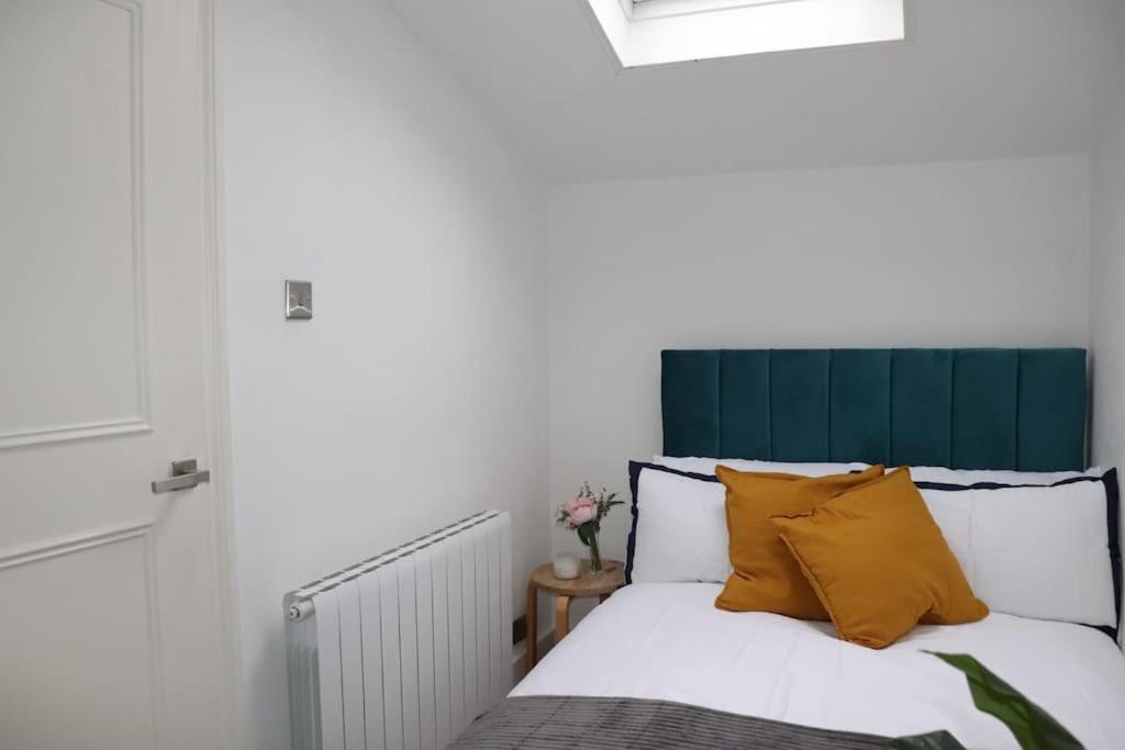 Two-Bedroom Apartment photo 2