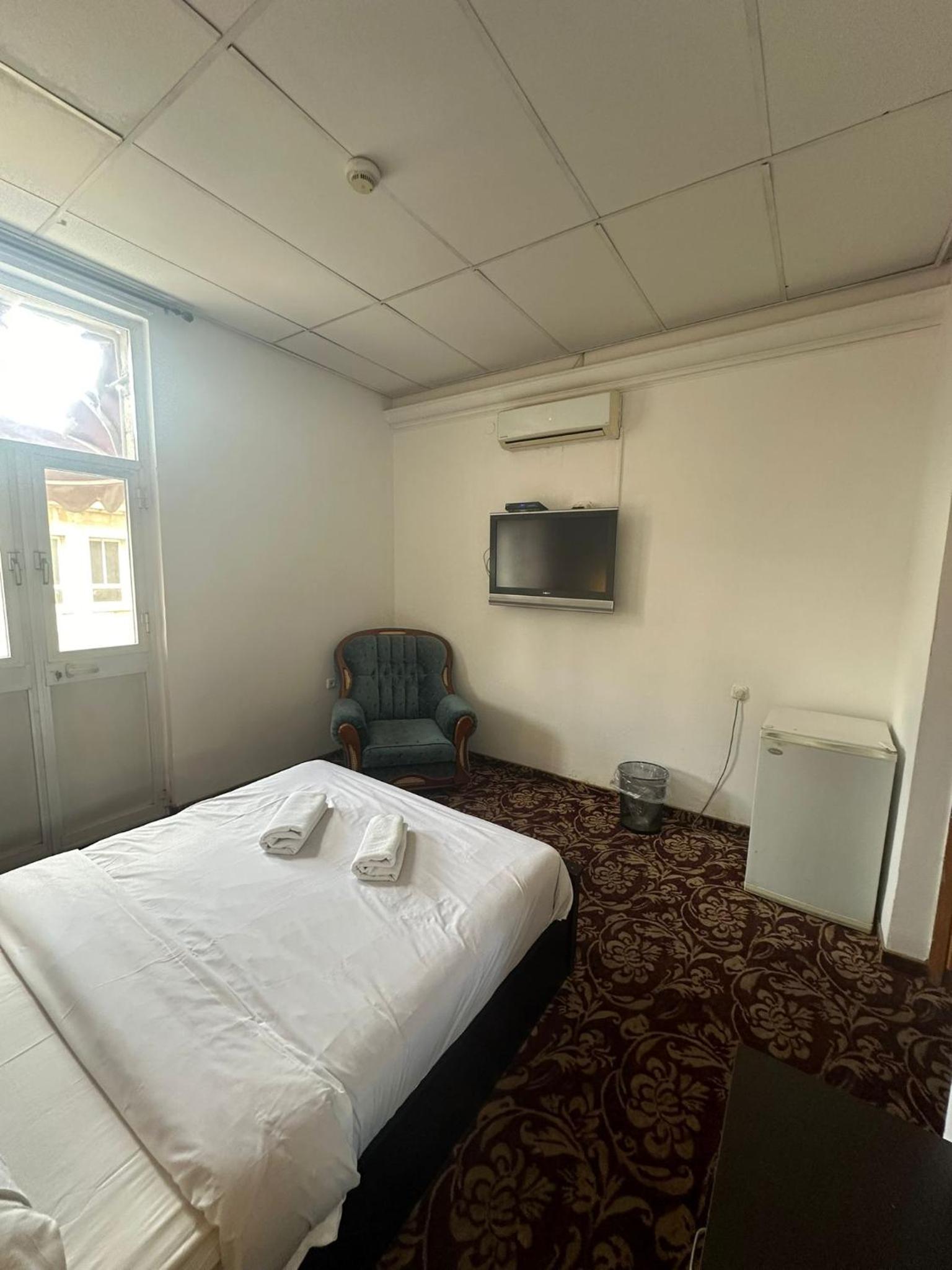 Standard Double Room - Photo 6