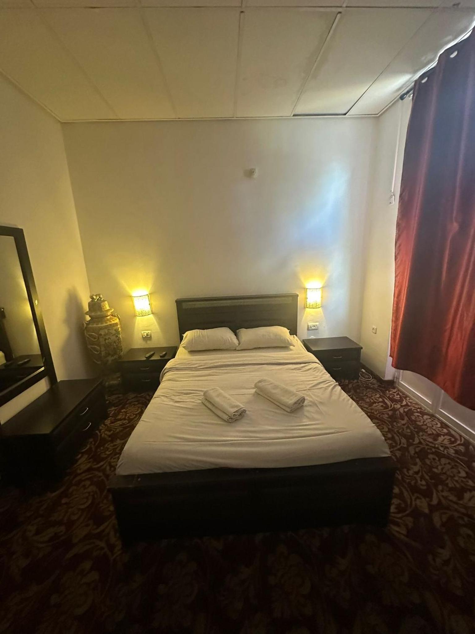 Standard Double Room - Photo 5
