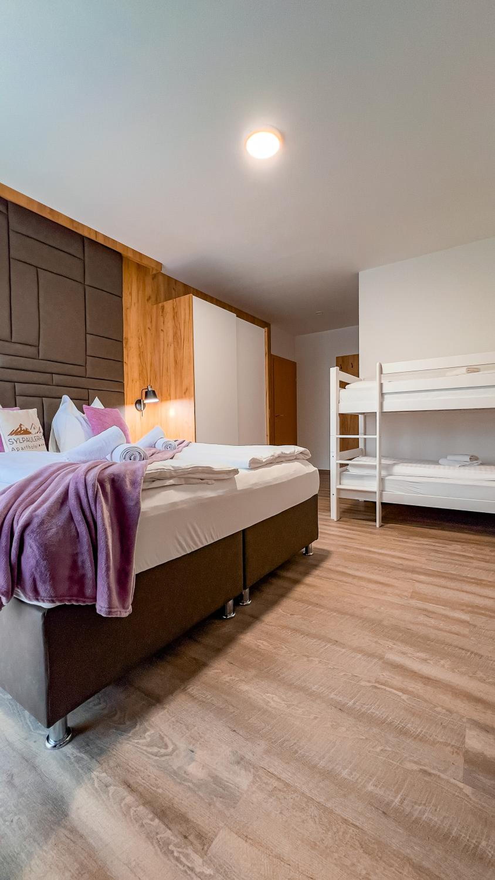 Quadruple Room with Shower