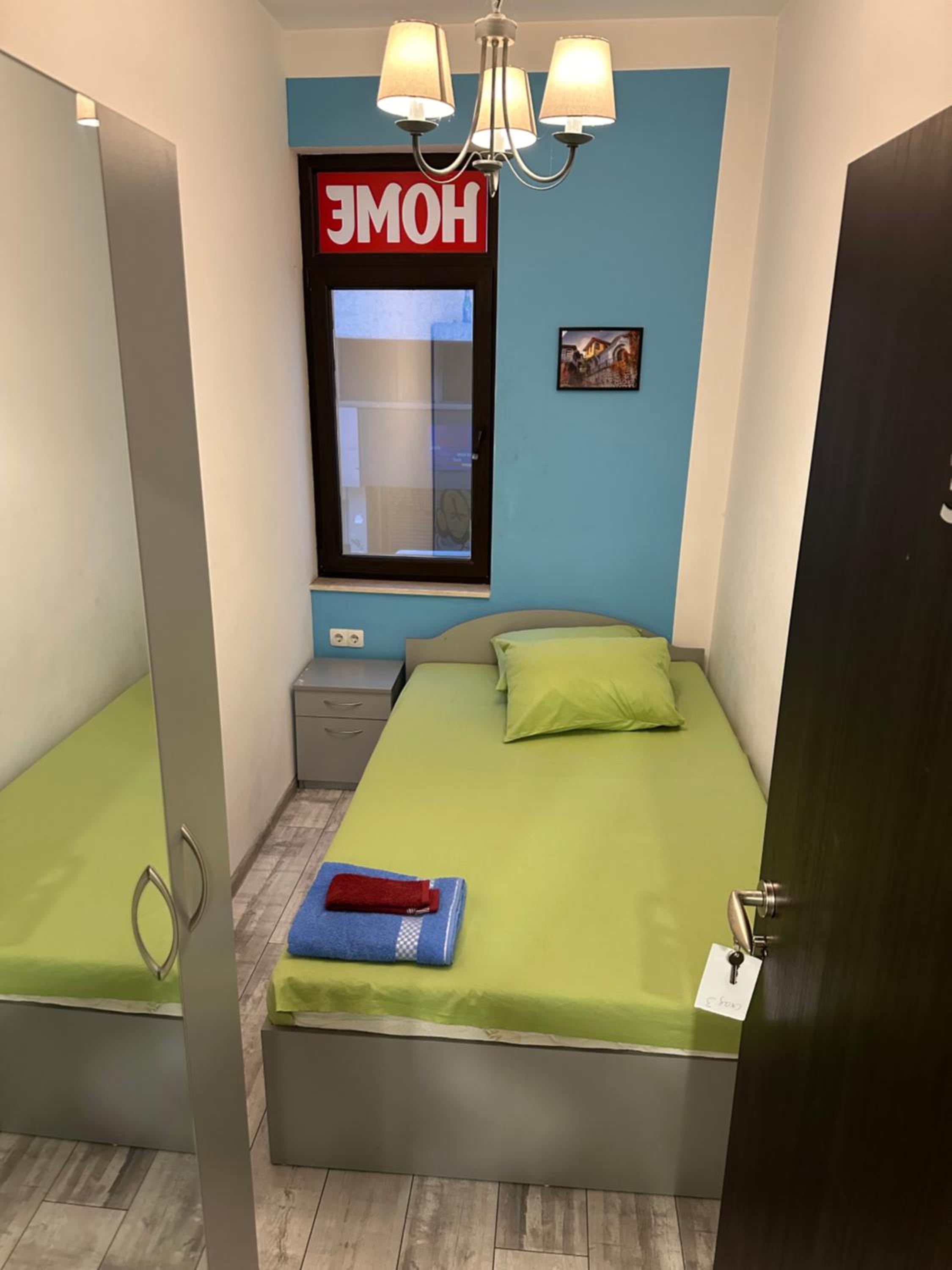 Single Room photo 3