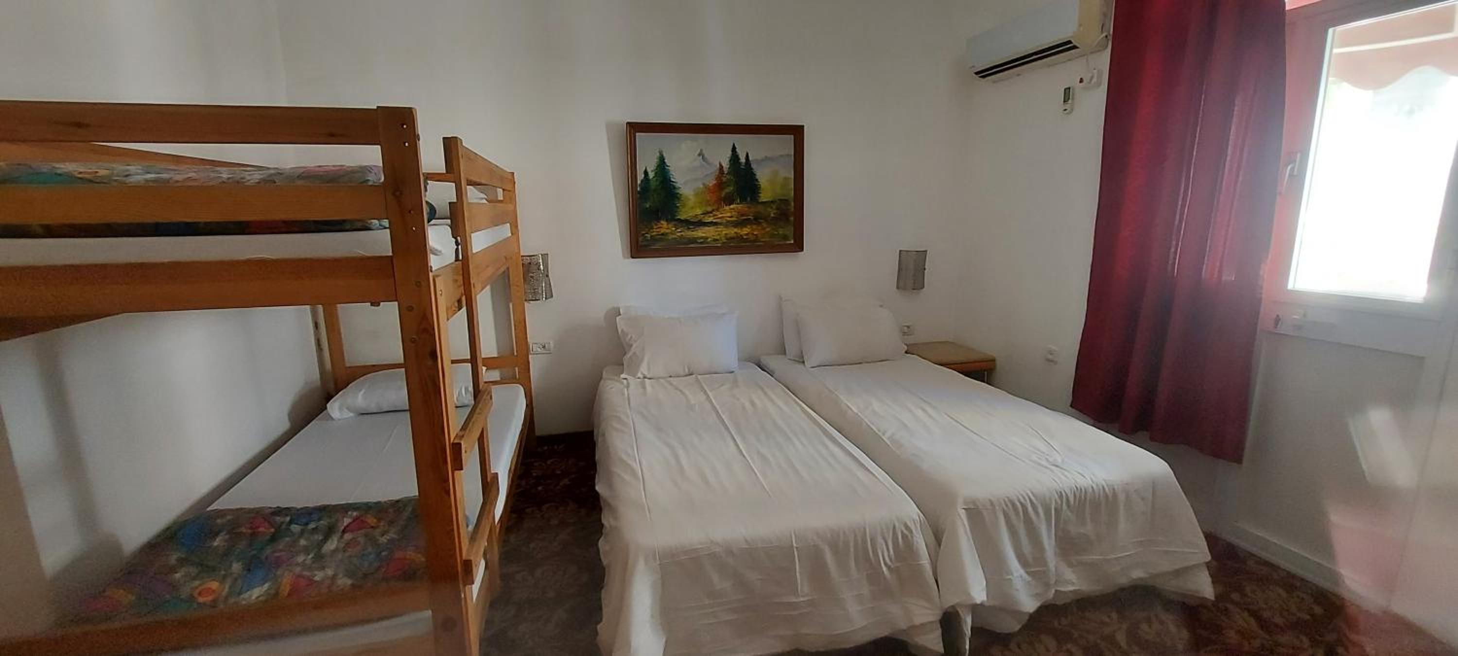 Superior Triple Room with Balcony - Photo 3
