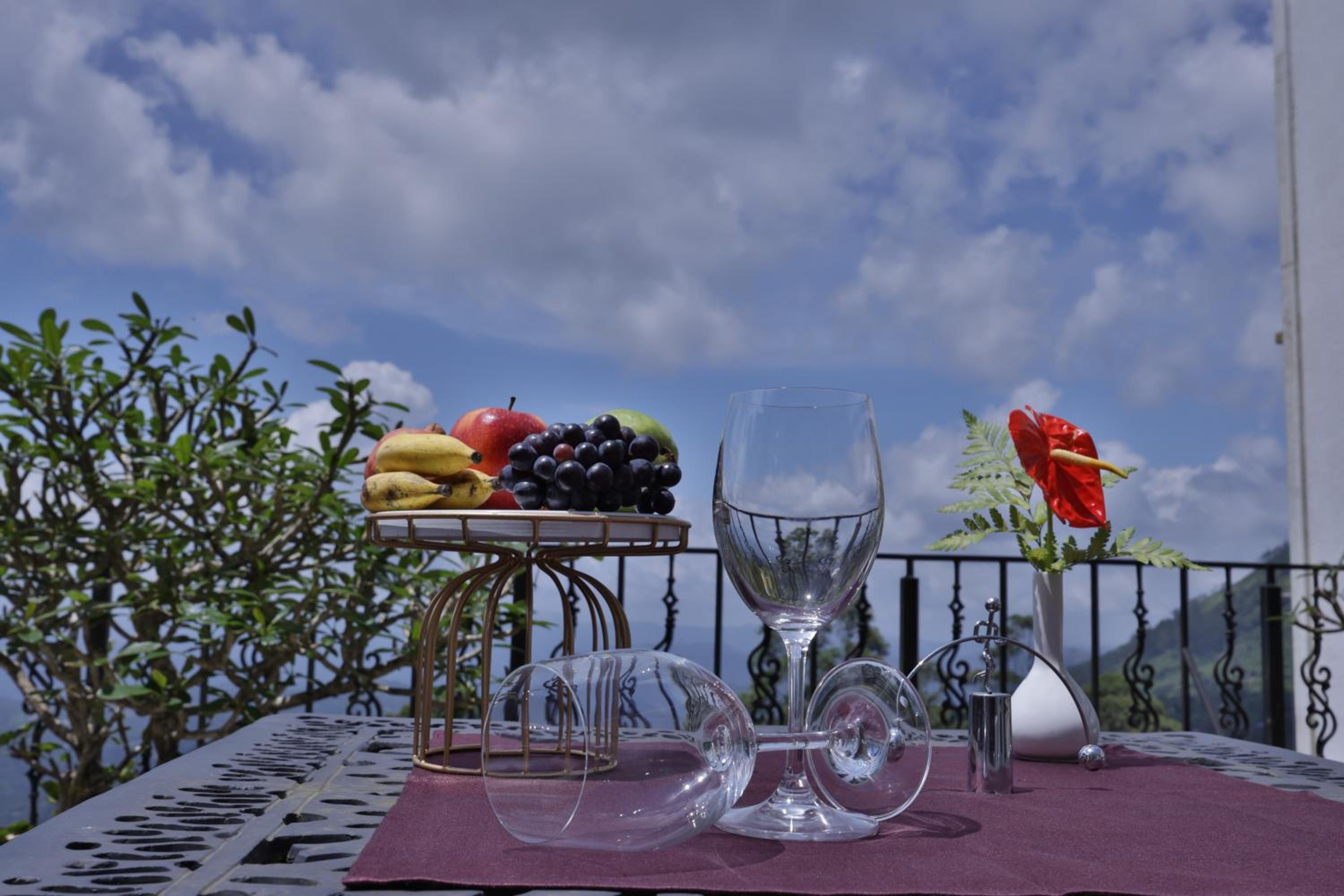 Moonlight Bliss room with Private Terrace & Mountain view with 10% discount on Spa - Photo 5